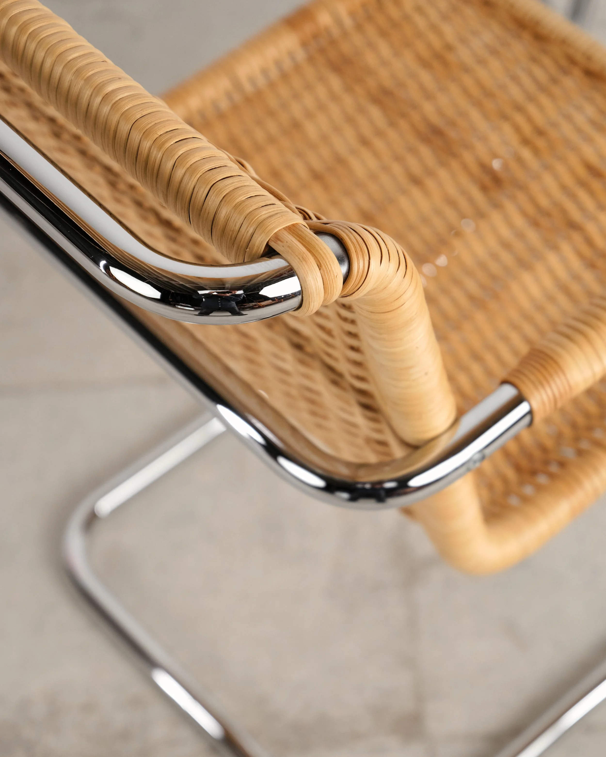 mies-van-der-rohe-MR20-S533RF-thonet-mid-century-modern-furniture-mucmodern-24.jpg