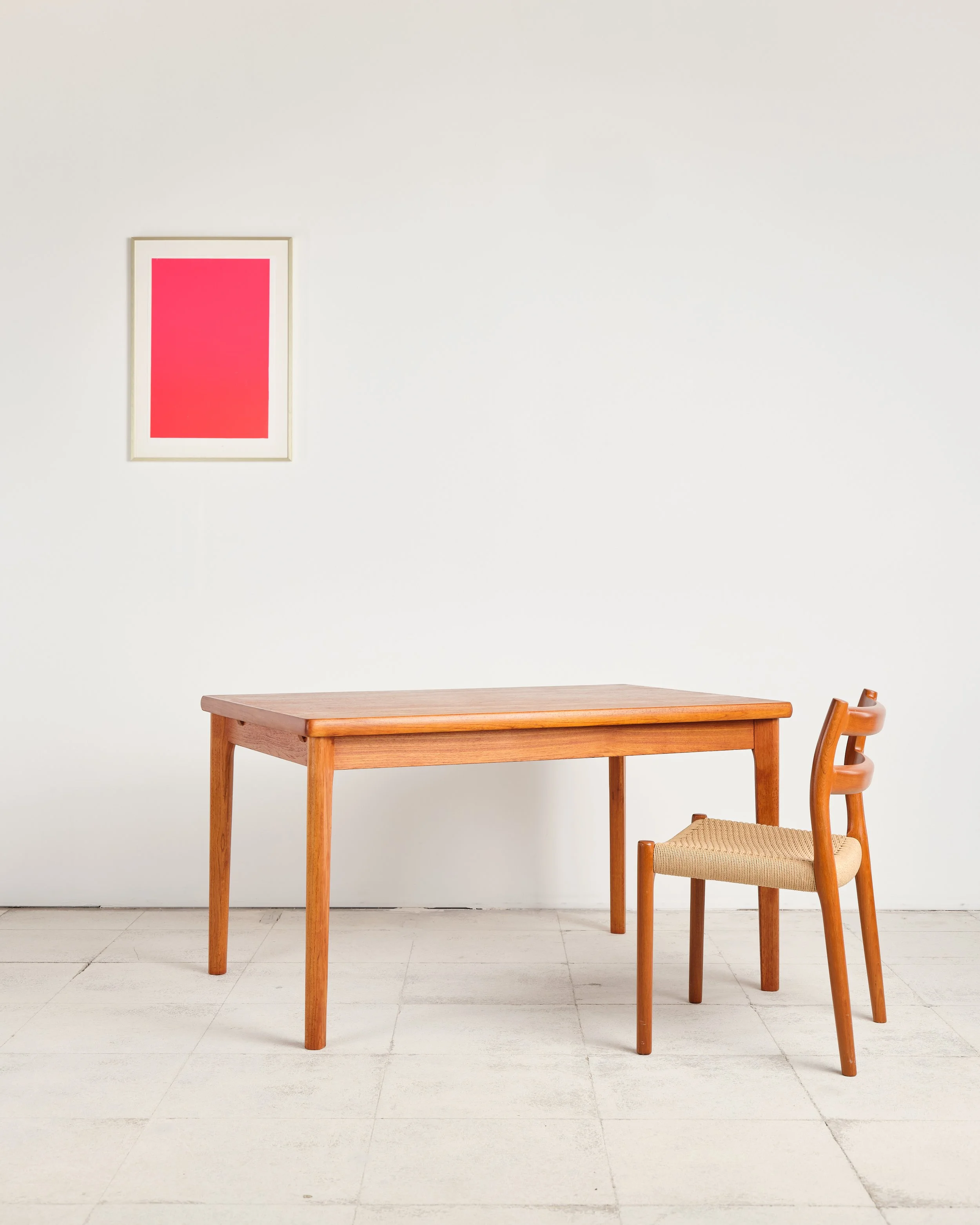 Tisch-table-henning-kjaernulf-mid-century-modern-furniture-mucmodern-10.jpg