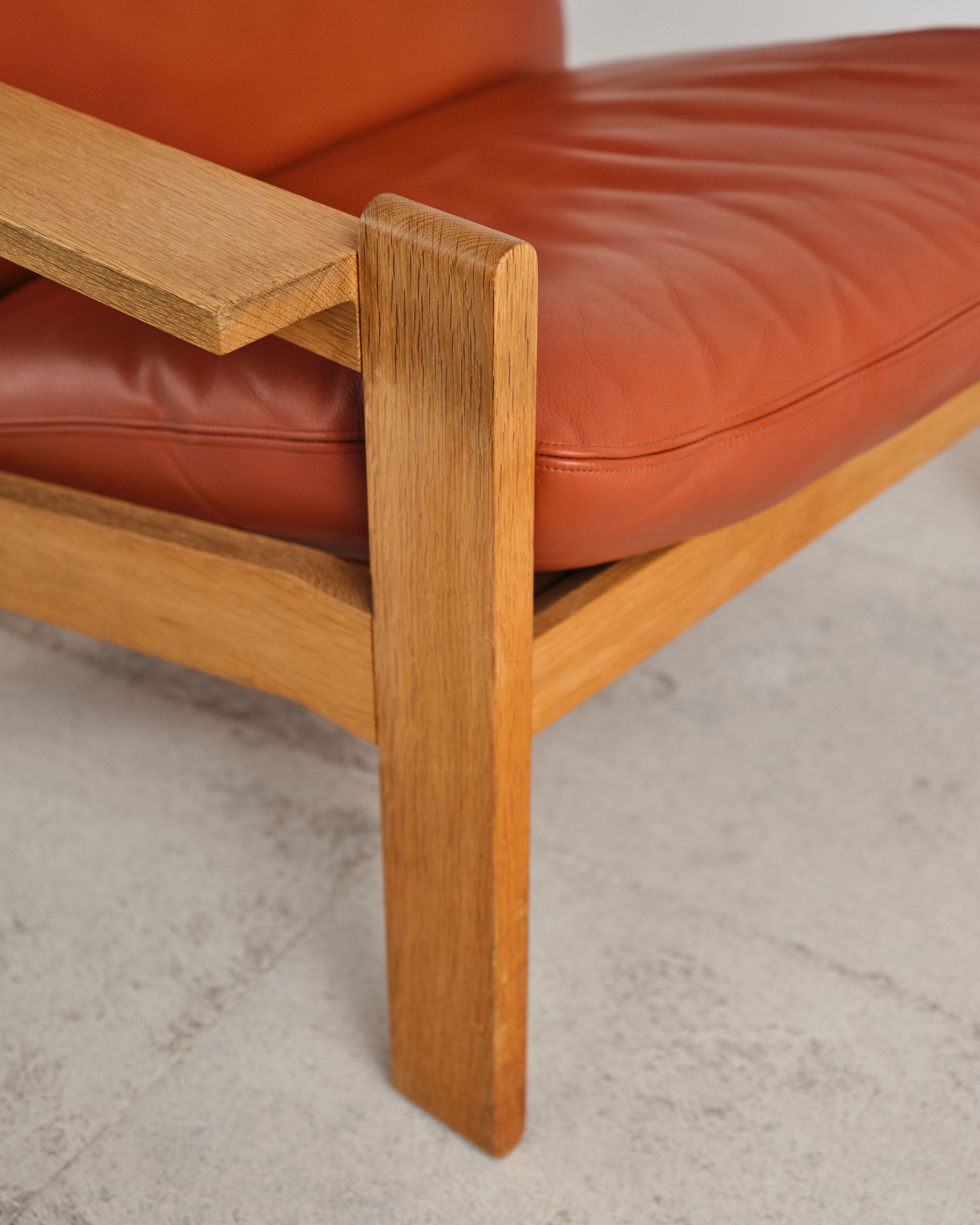 Tage-Poulsen-lounge-chairs-set-ottoman-mid-century-modern-furniture-mucmodern-9.jpg