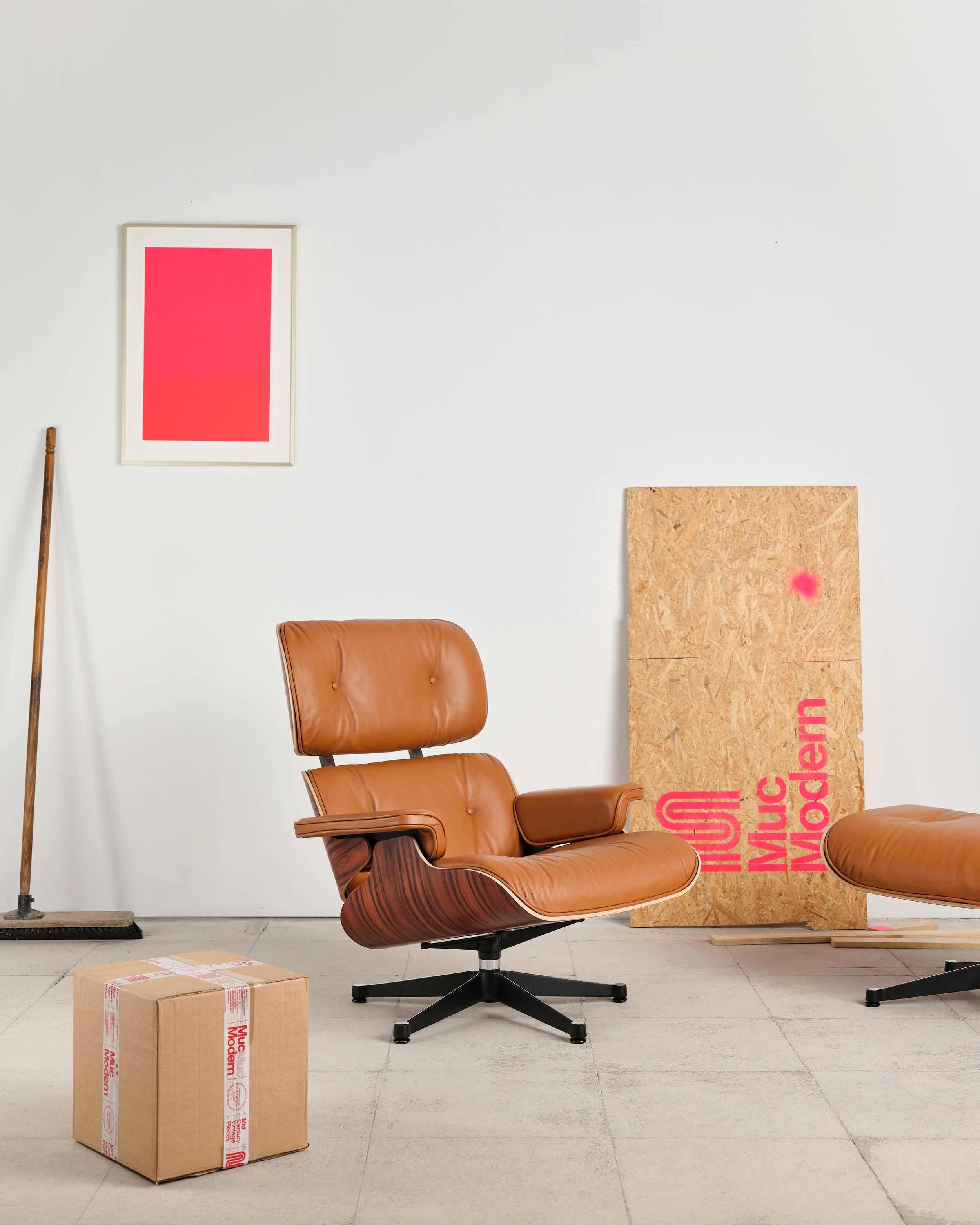 eames-lounge-chair-ottoman-rosewood-palisander-vitra-mid-century-modern-furniture-mucmodern-8.jpg