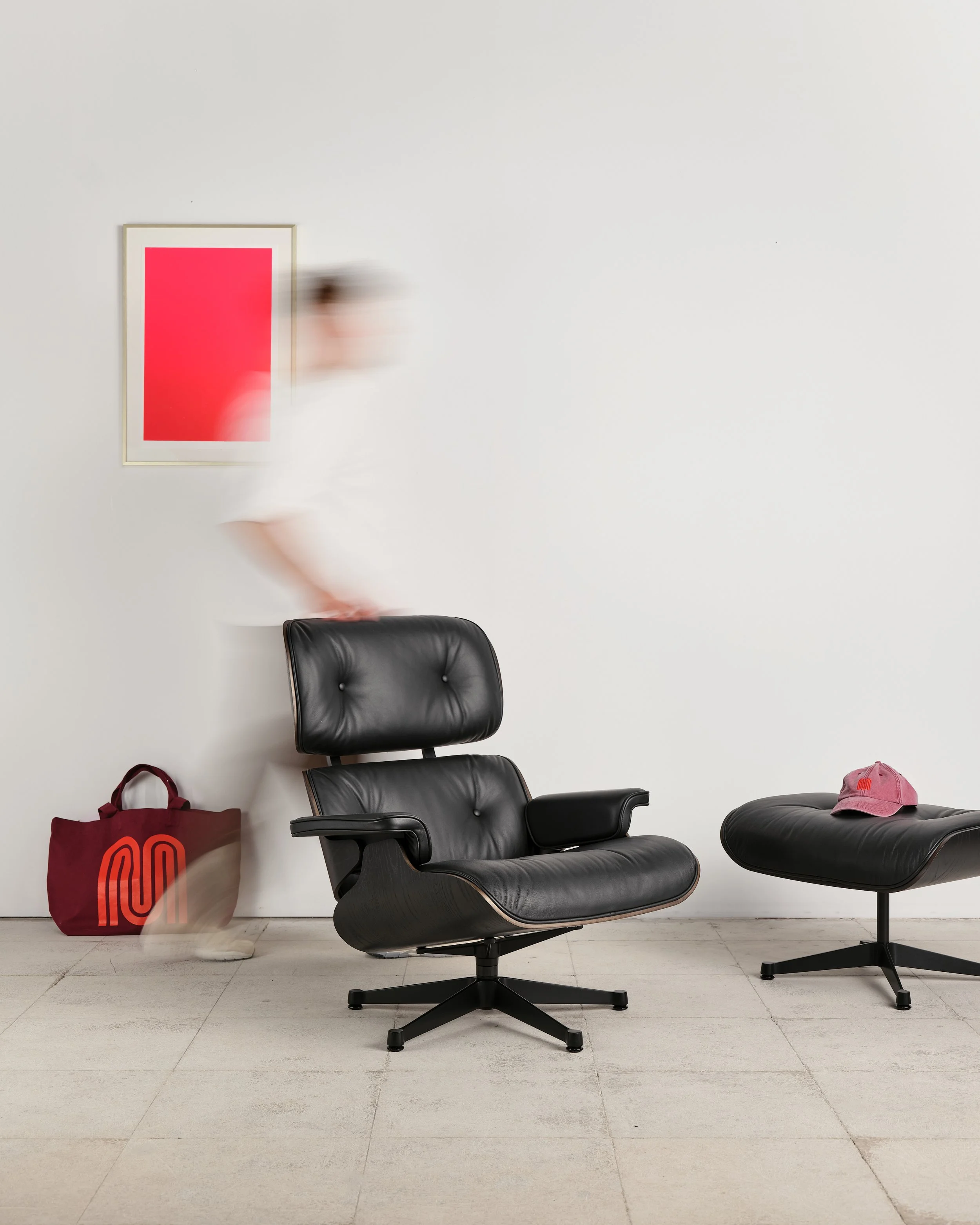 eames-lounge-chair-ottoman-schwarz-black-vitra-mid-century-modern-furniture-mucmodern-14.jpg