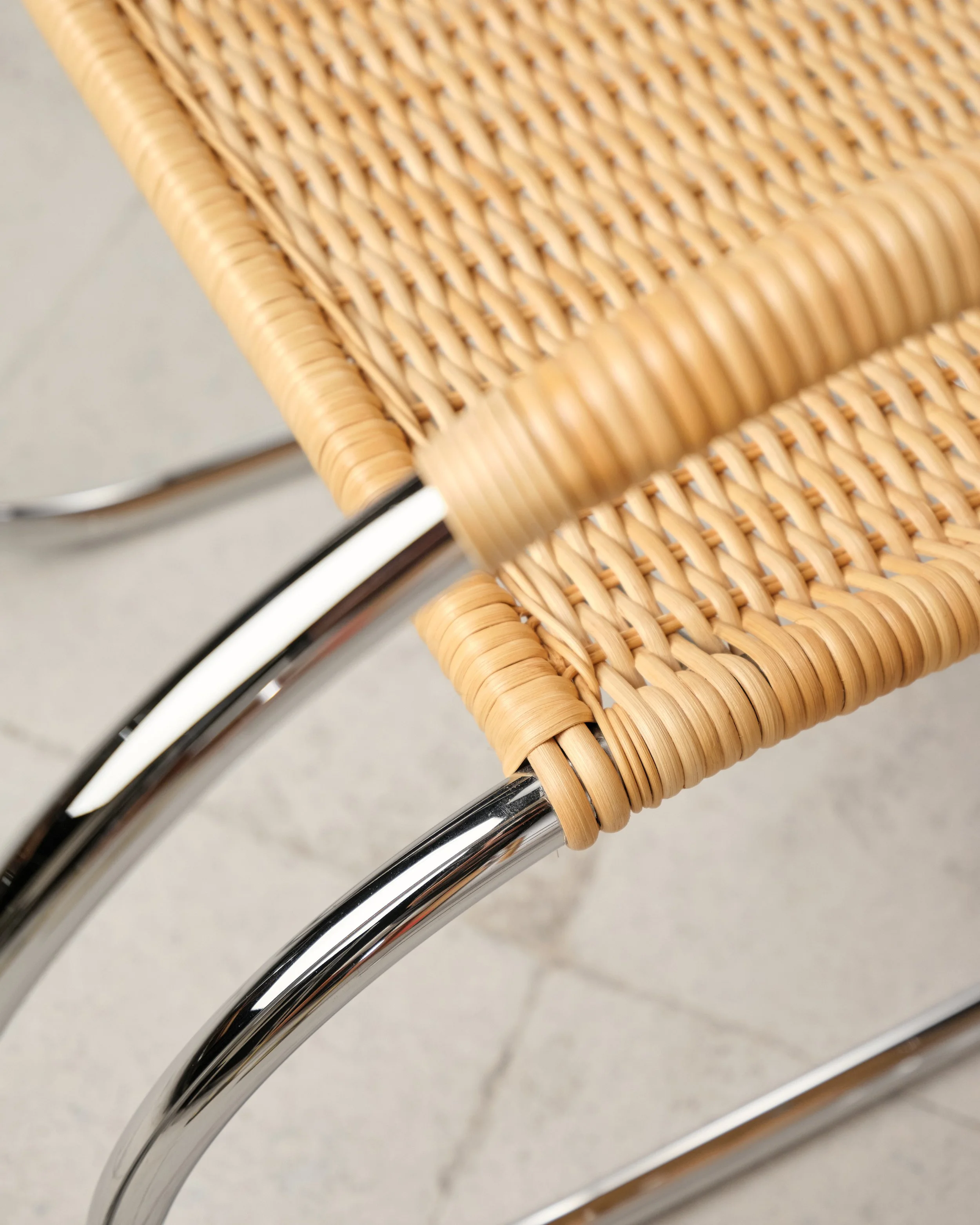 mies-van-der-rohe-MR20-S533RF-thonet-mid-century-modern-furniture-mucmodern-27.jpg