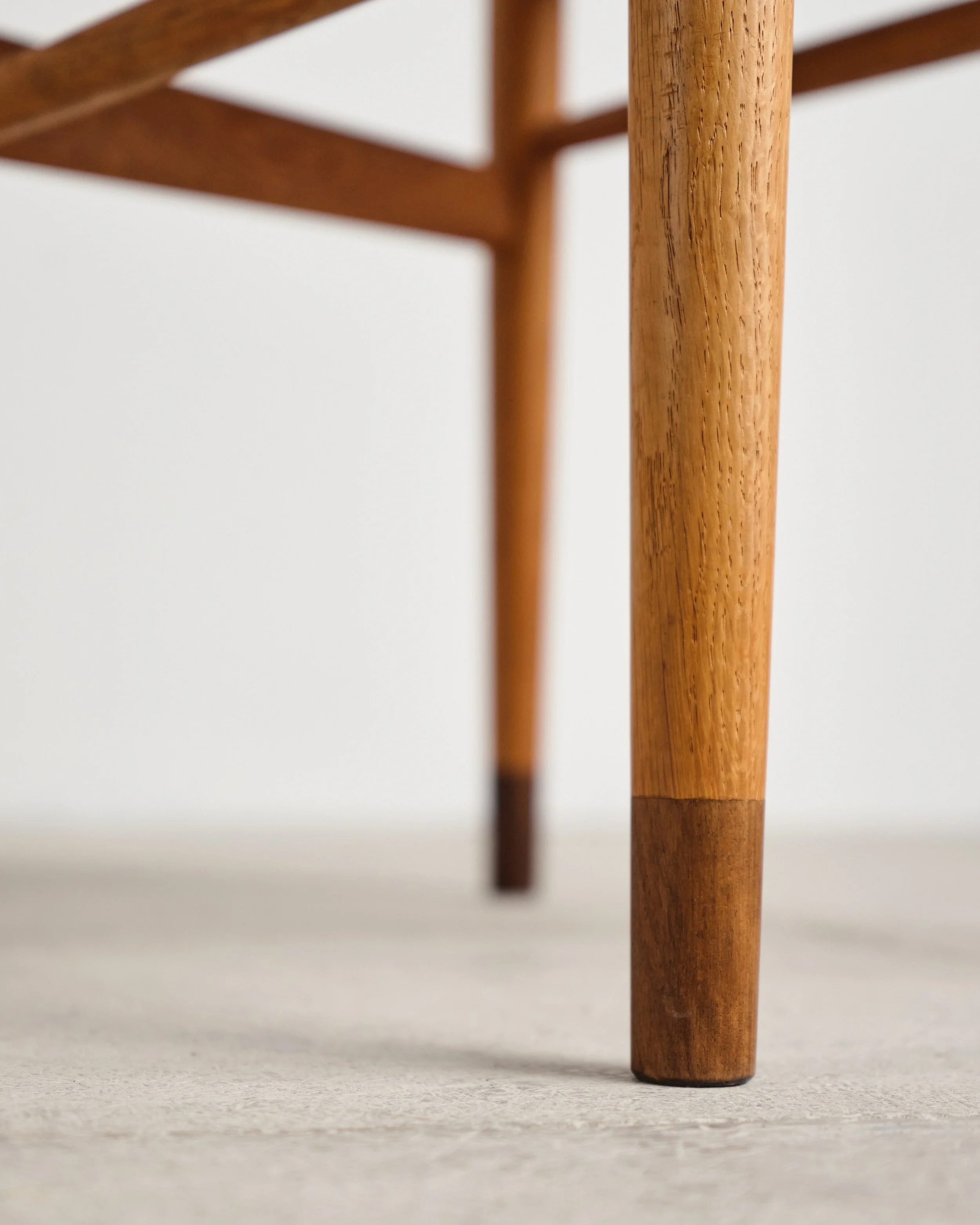 hans-wegner-dining-chairs-eiche-stühle-CH36-carl-hansen-mid-century-modern-furniture-mucmodern-23.jpg