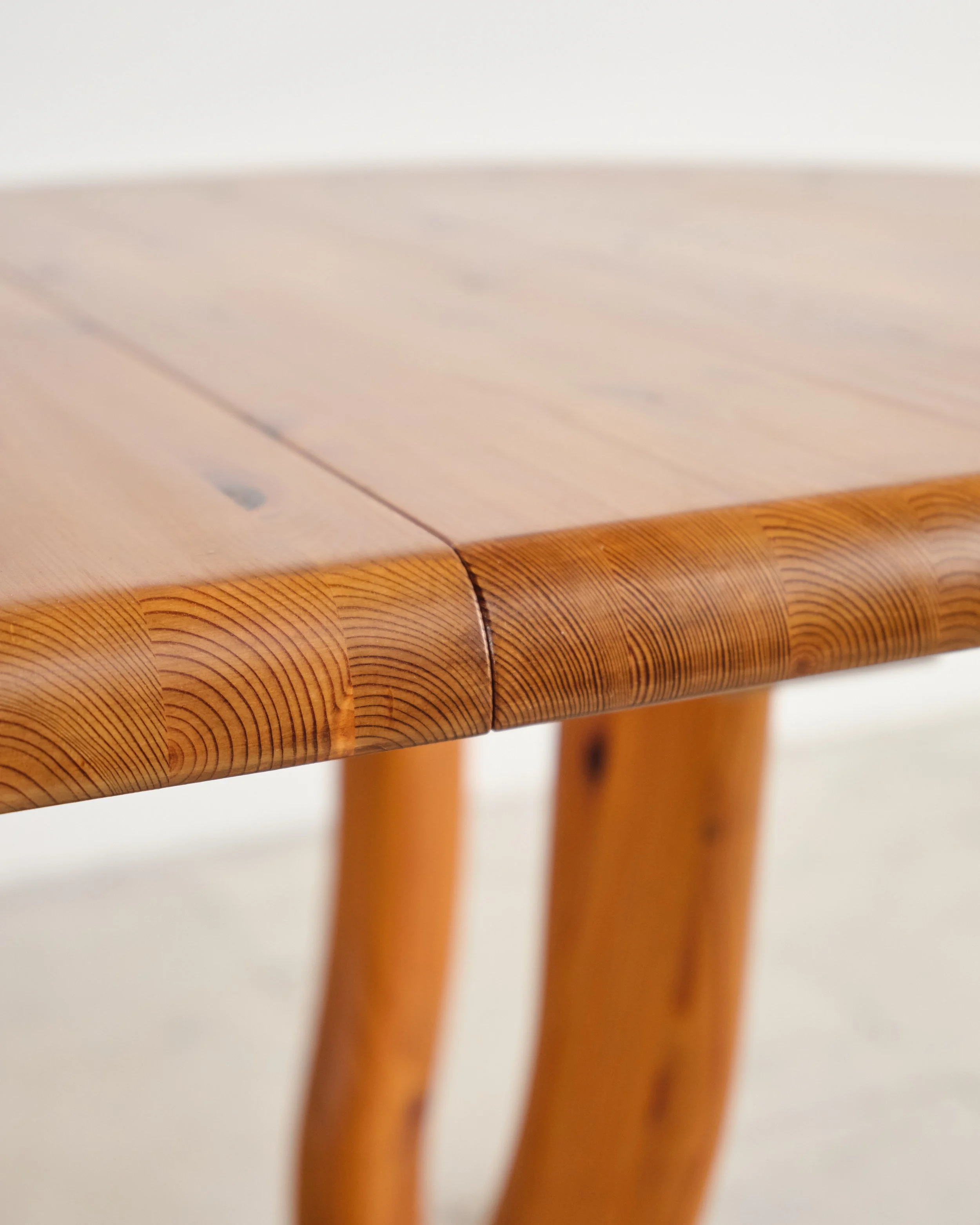 rainer-daumiller-brutalist-dining-table-pine-esstisch-mid-century-modern-furniture-mucmodern-31.jpg