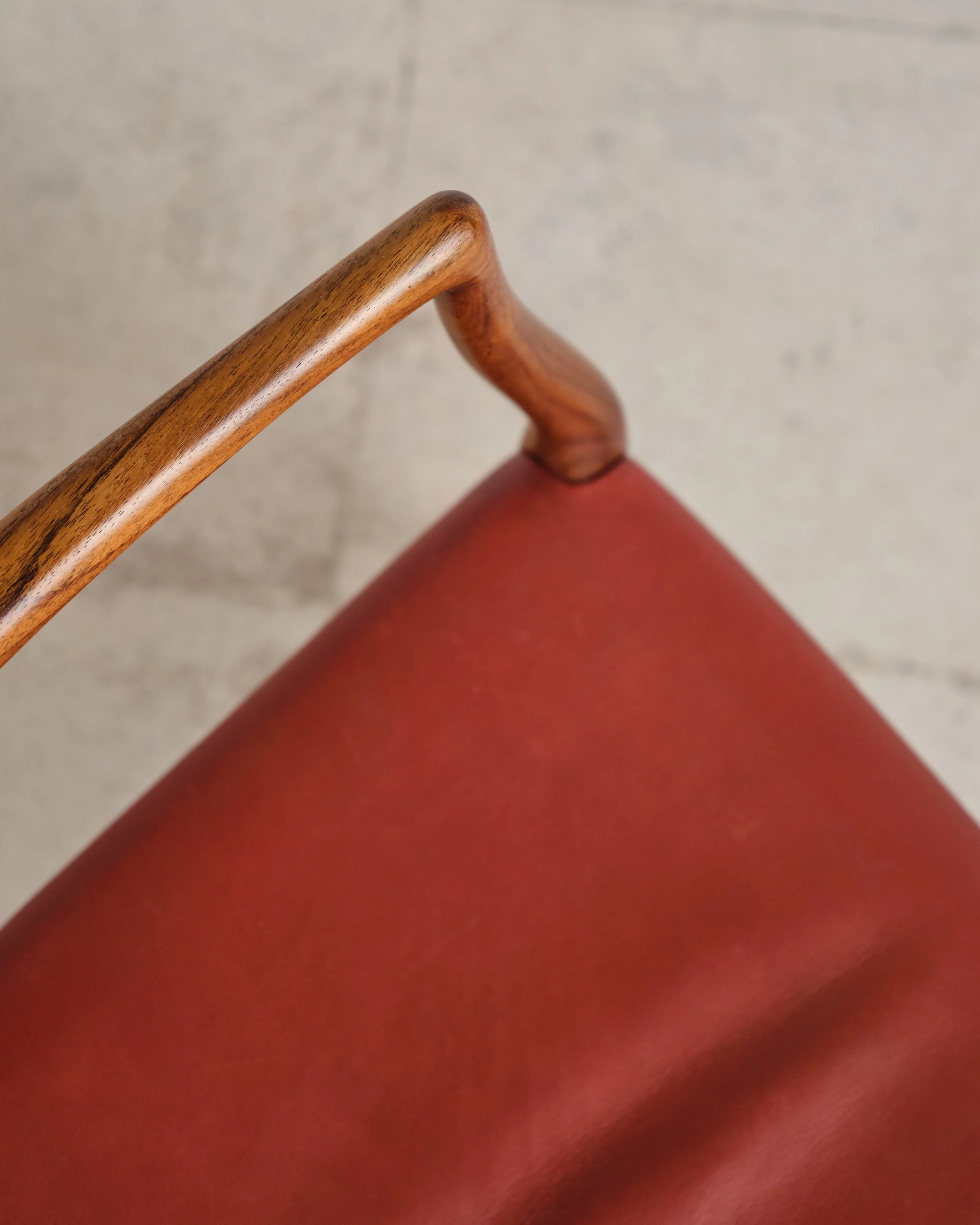 niels-moller-armchair-chair-65-rosewood-mid-century-modern-furniture-mucmodern-23.jpg