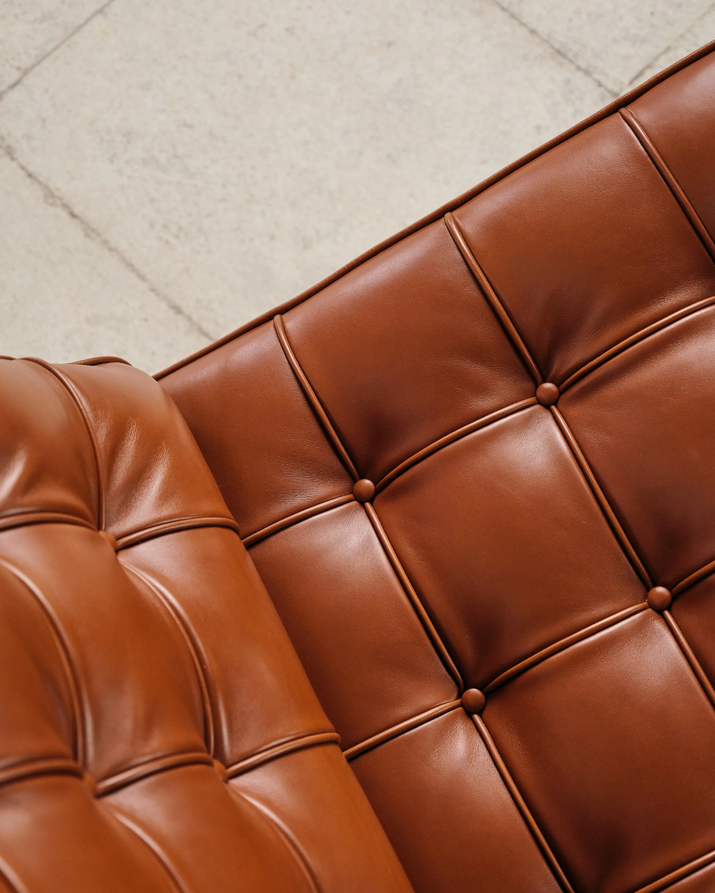 barcelona-chair-lounge-mies-van-der-rohe-knoll-international-bauhaus-mucmodern-30.jpg