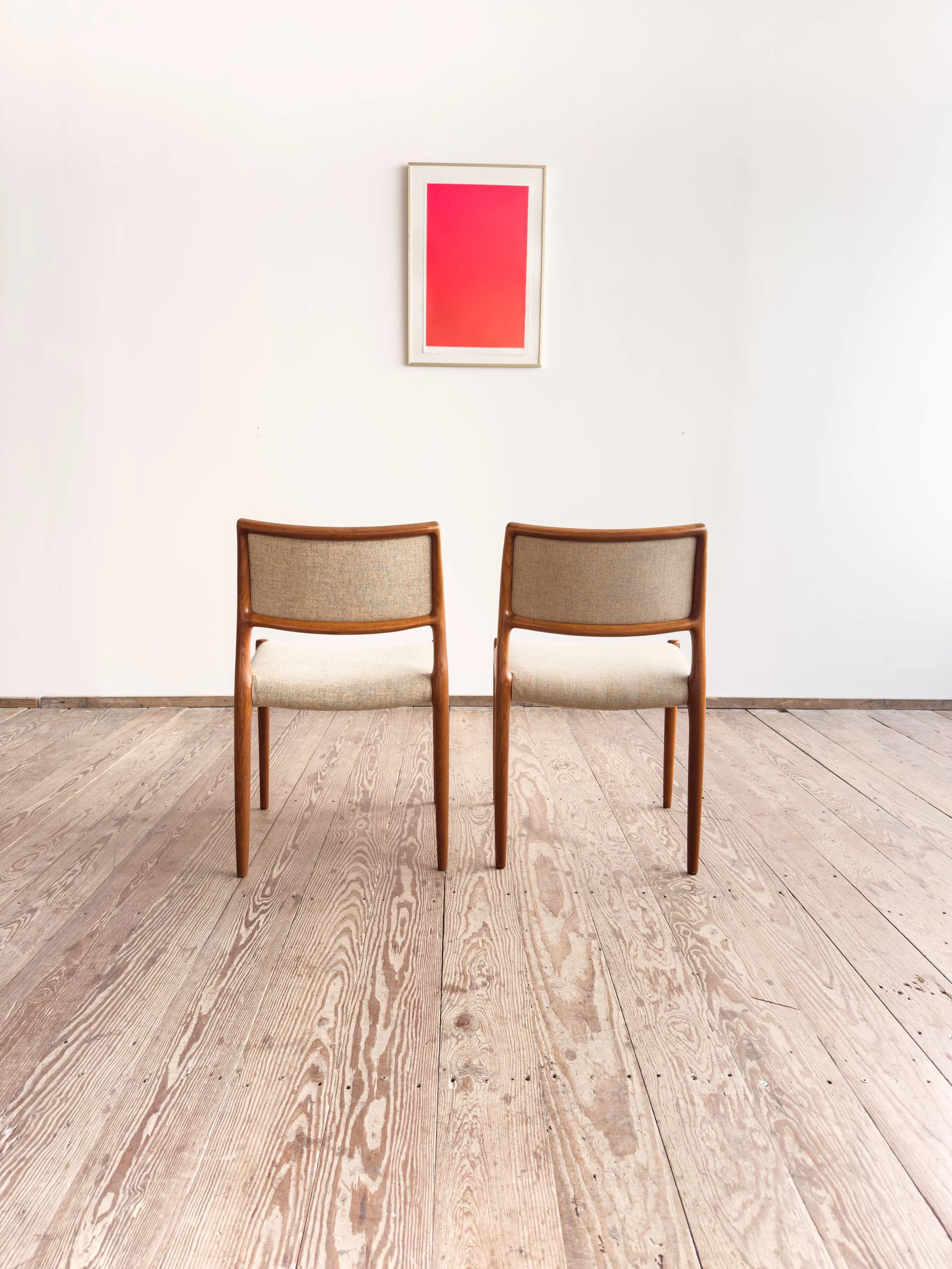 niels-moller-chairs-80-mid-century-modern-furniture-mucmodern-4.jpg