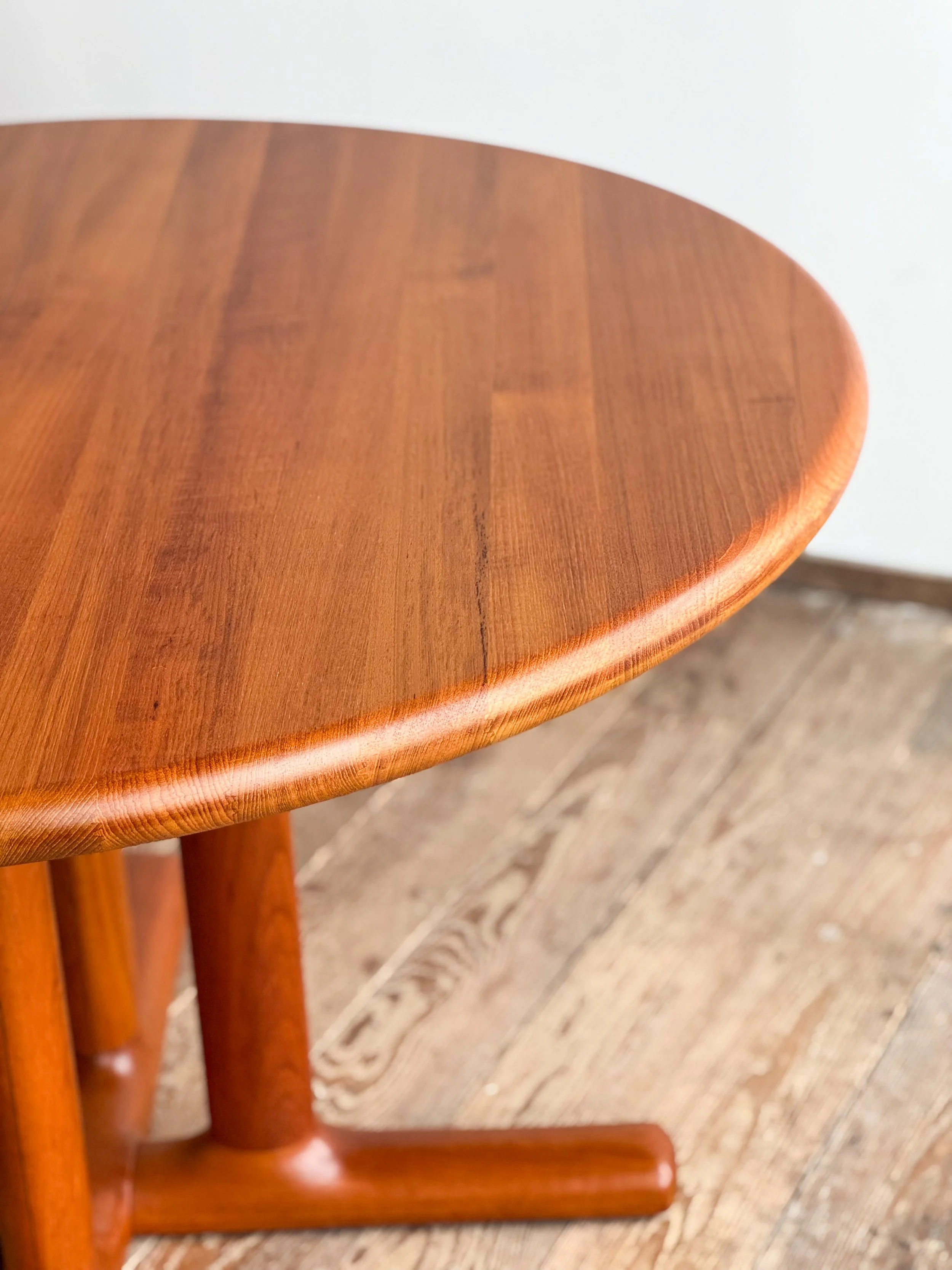 dyrlund-esstisch-rund-ausziehbar-teak-mid-century-modern-furniture-mucmodern-11.jpg