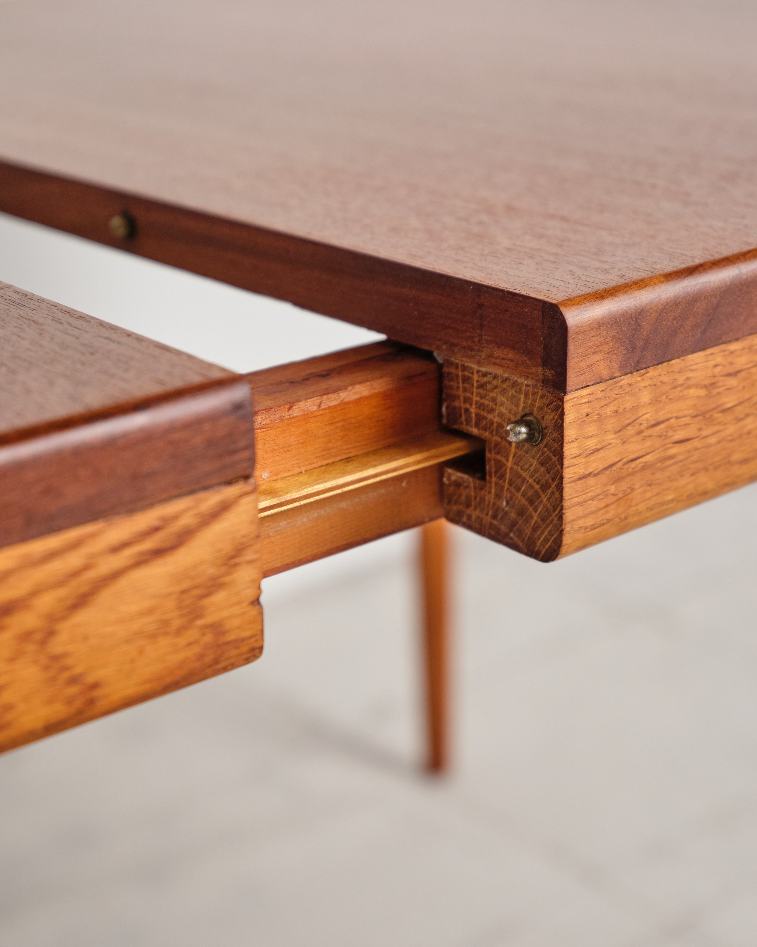 Tisch-table-hartmut-lohmeyer-wilkhahn-mid-century-modern-furniture-mucmodern-29.jpg
