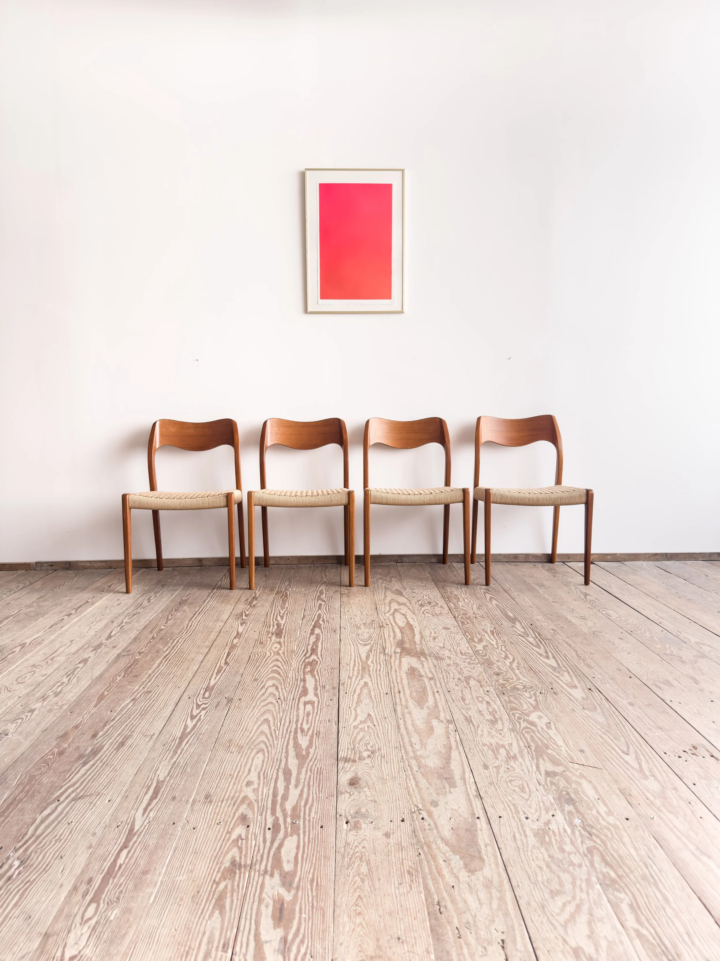 niels-moller-chairs-71-mid-century-modern-furniture-mucmodern-2.jpg