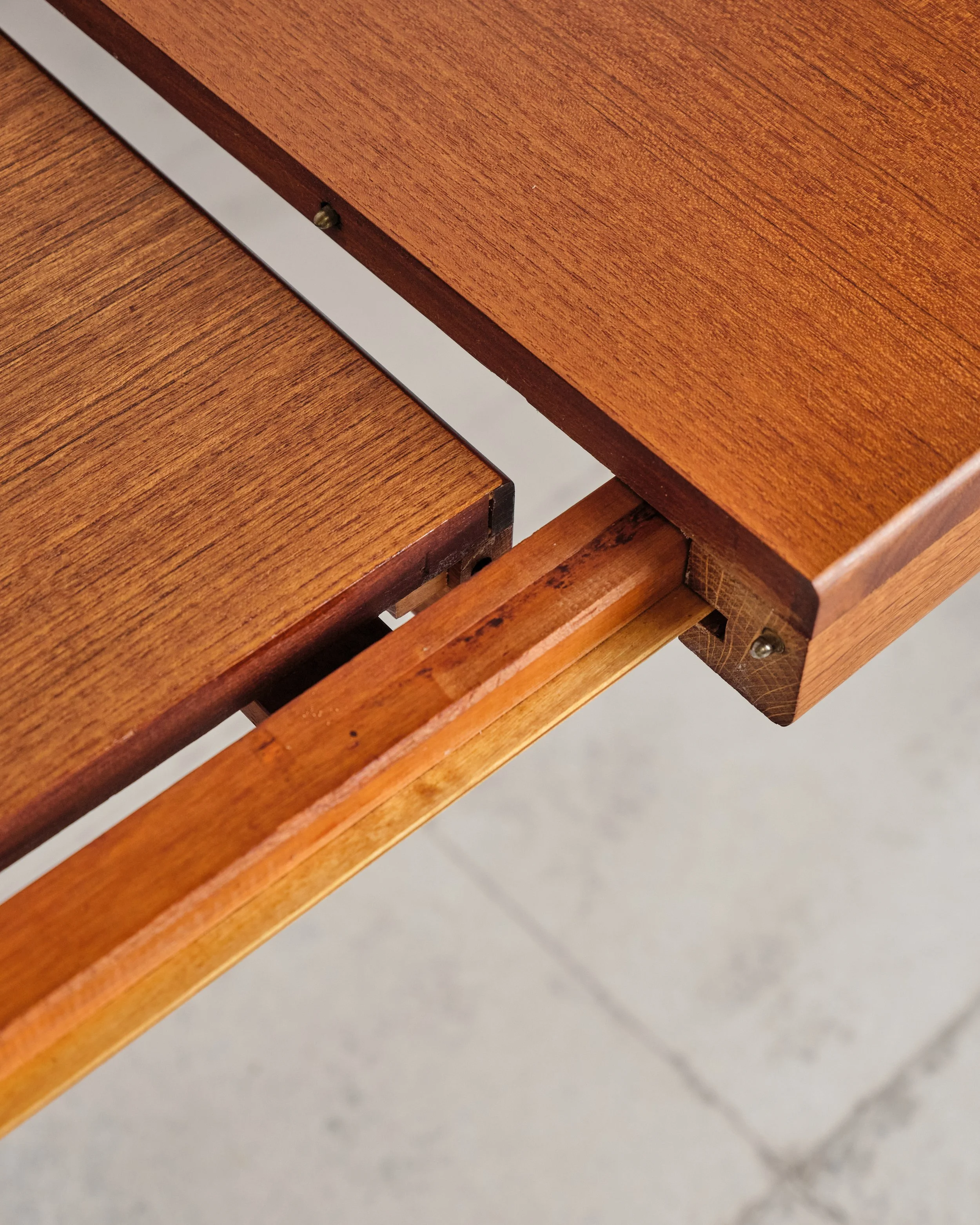 Tisch-table-hartmut-lohmeyer-wilkhahn-mid-century-modern-furniture-mucmodern-31.jpg