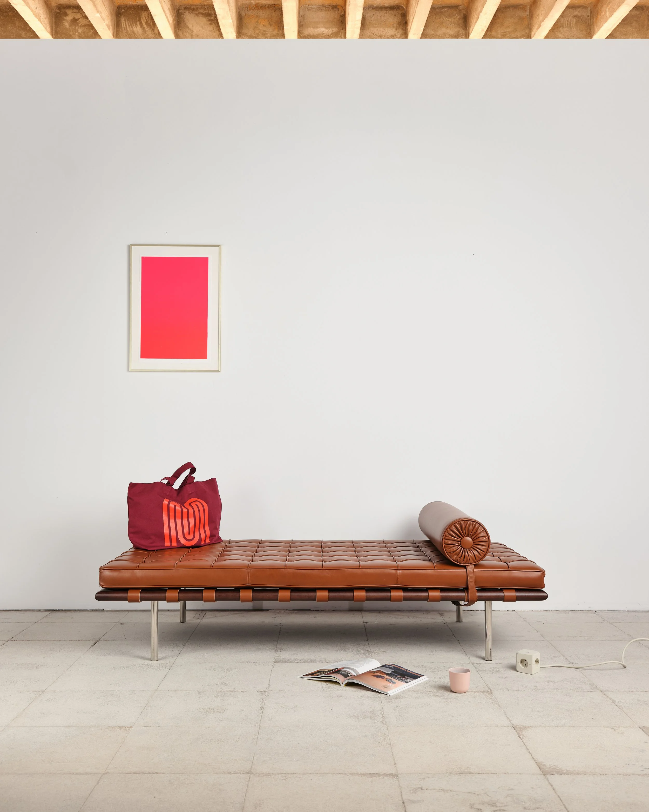 barcelona-liege-daybed-mies-van-der-rohe-knoll-international-bauhaus-mucmodern-3.jpg