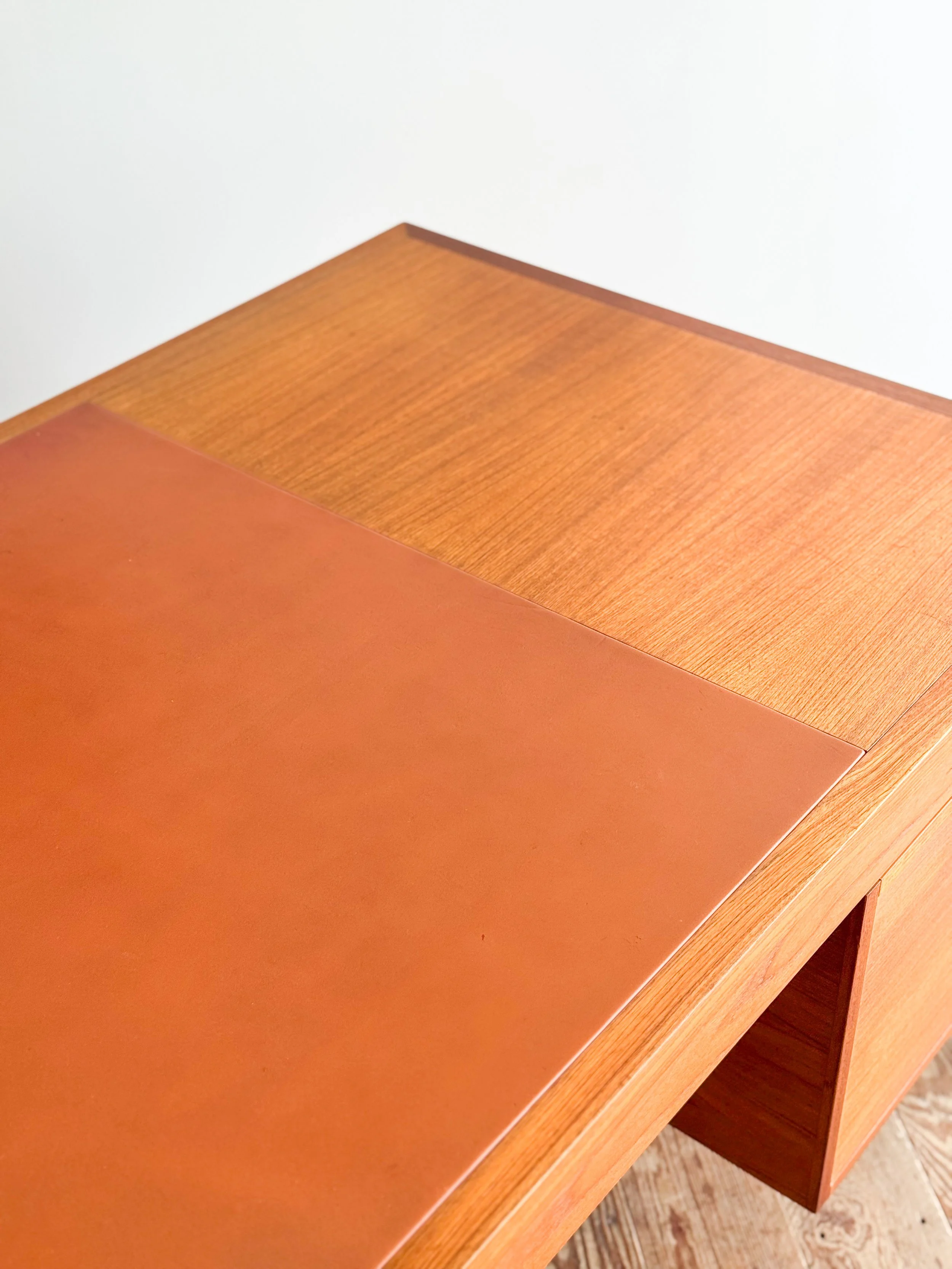 Executive-desk-schreibtisch-teak-mid-century-modern-furniture-mucmodern-11.jpg