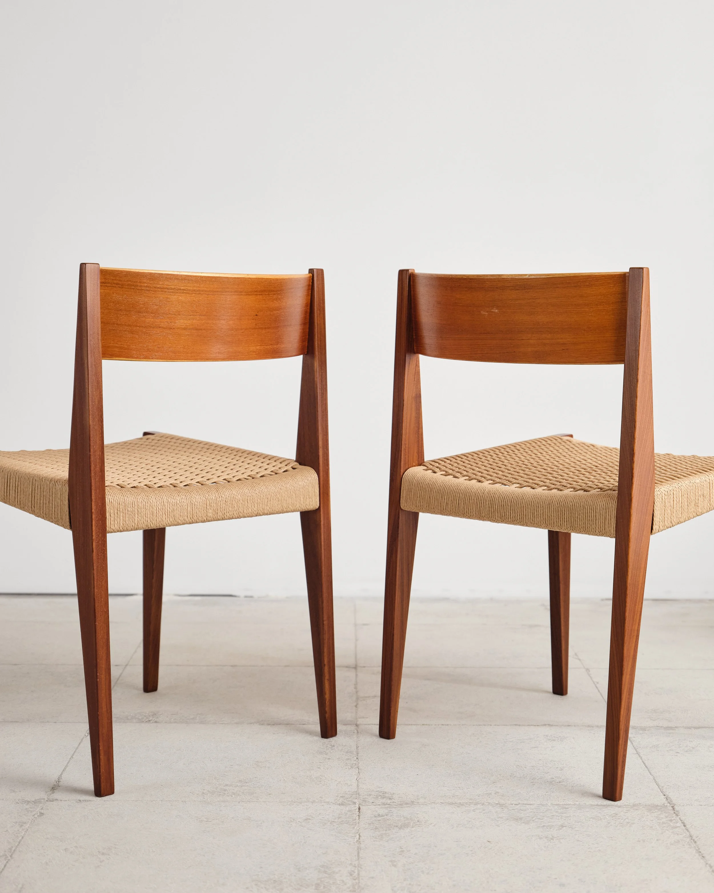 poul-cadovius-pia-walnut-chair-stuhl-set-mid-century-modern-furniture-mucmodern-18.jpg