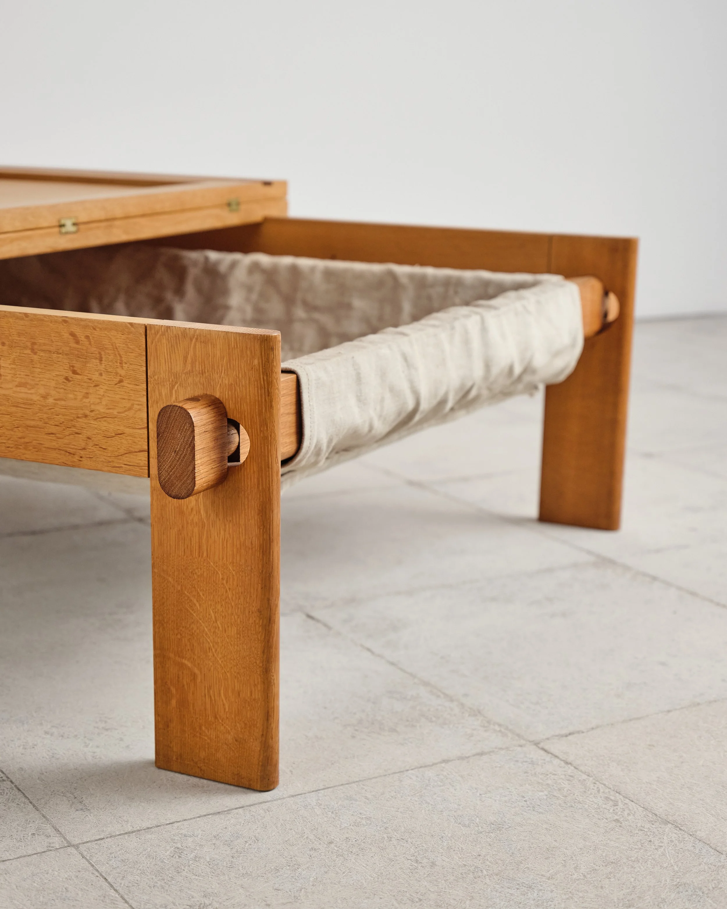 Tage-Poulsen-coffee-table-sofa-tisch-mid-century-modern-furniture-mucmodern-26.jpg