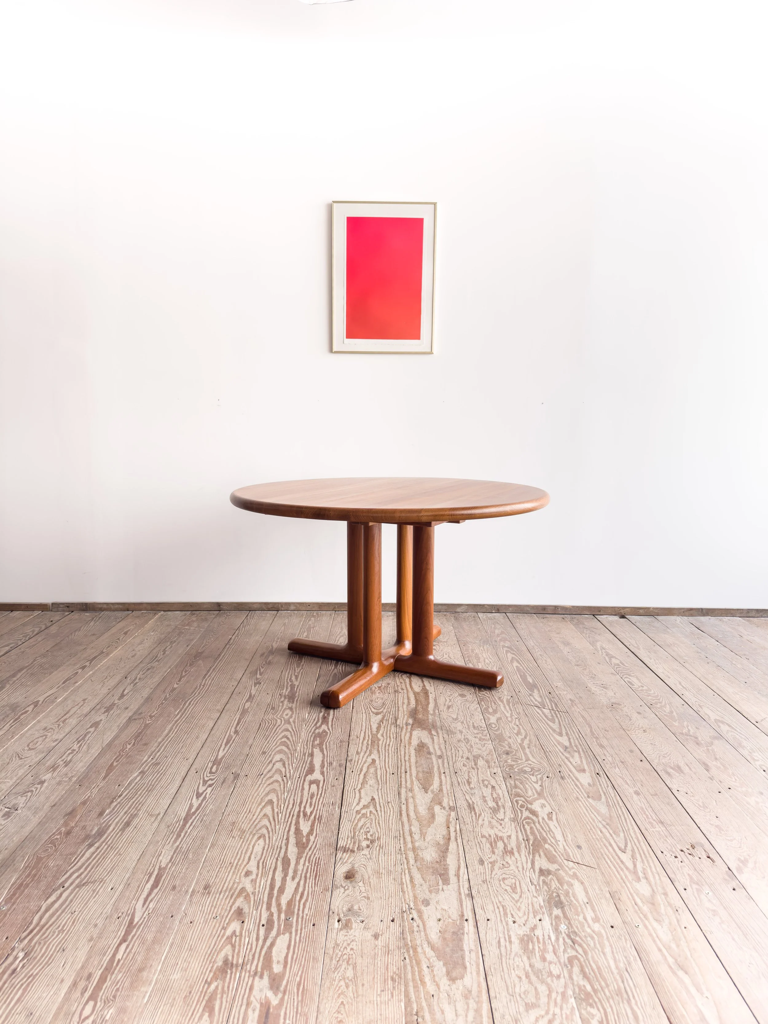 dyrlund-esstisch-rund-ausziehbar-teak-mid-century-modern-furniture-mucmodern-2.jpg