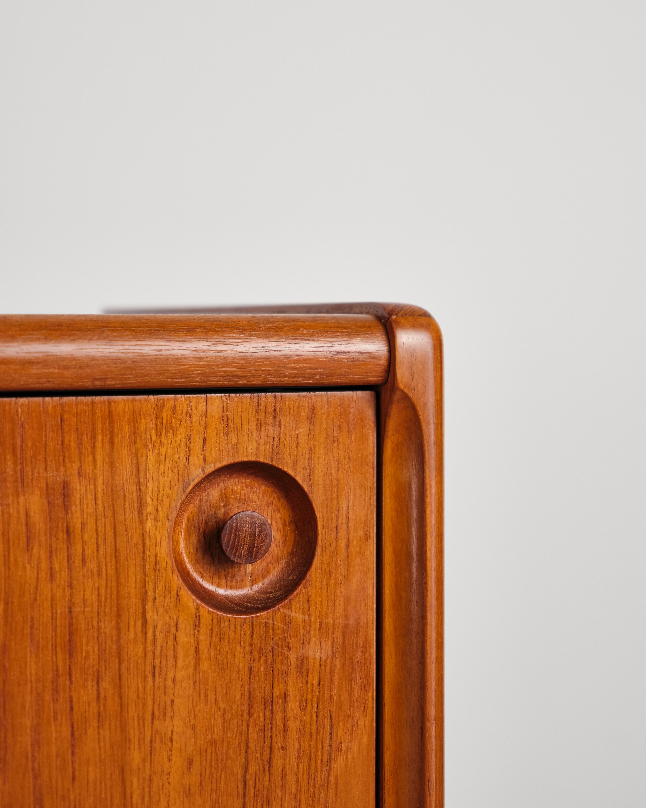 henry-w-klein-credenza-bramin-sideboard-teak-anrichte-mid-century-modern-furniture-mucmodern-12.jpg