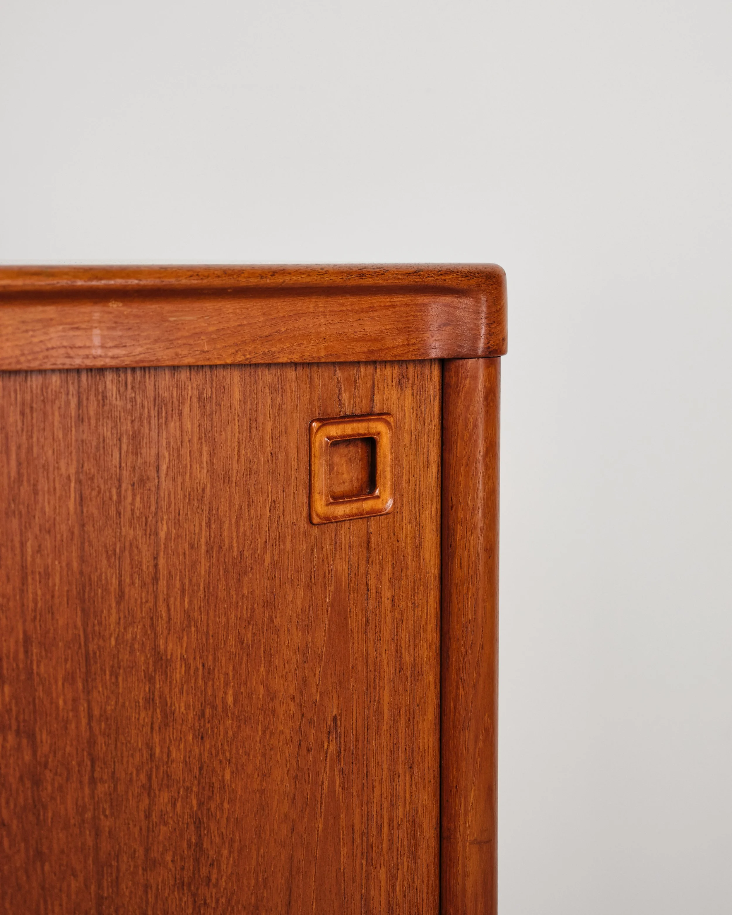henry-w-klein-credenza-bramin-sideboard-teak-anrichte-mid-century-modern-furniture-mucmodern-20.jpg