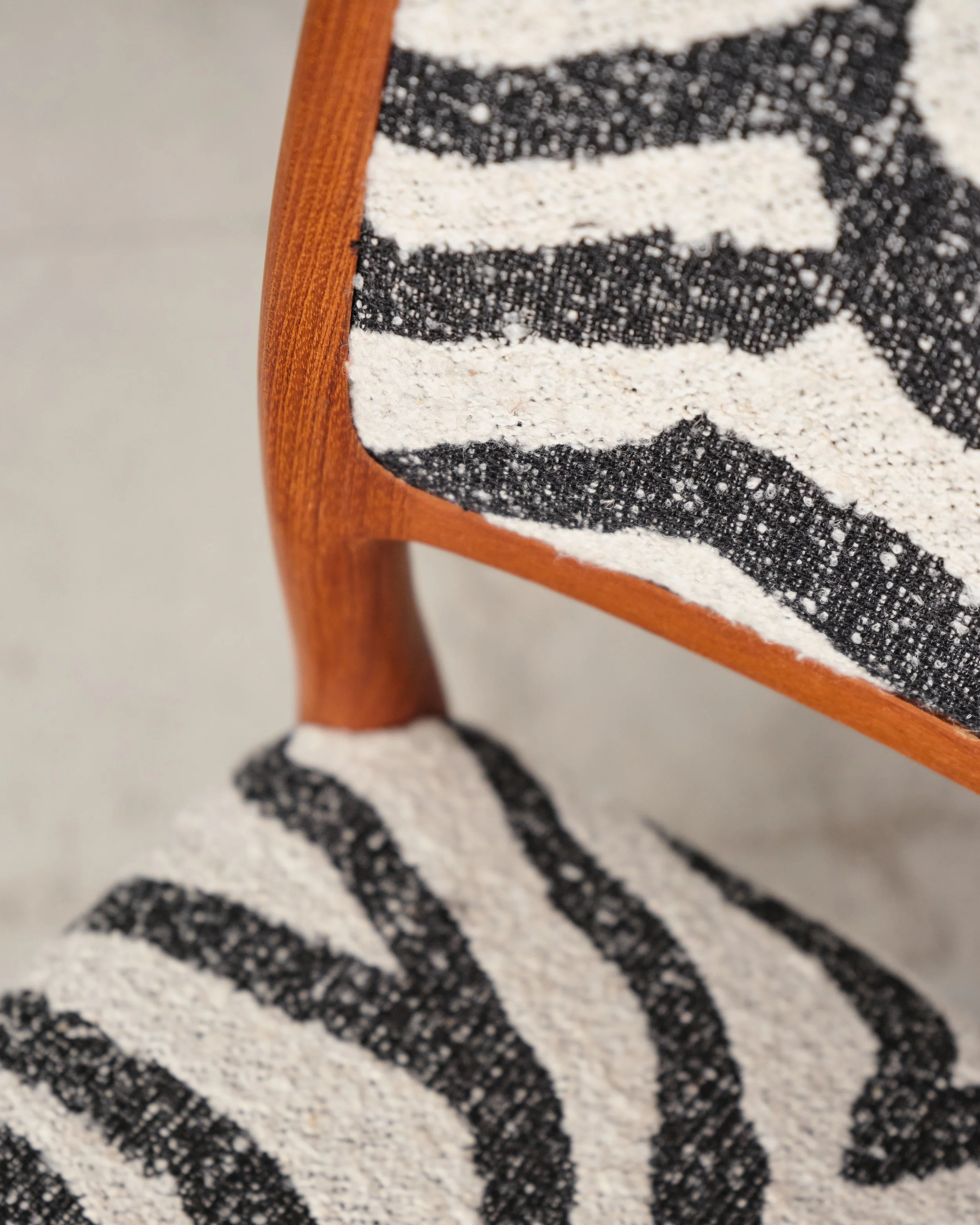niels-moller-80-teak-chair-stuhl-set-mid-century-modern-furniture-mucmodern-24.jpg