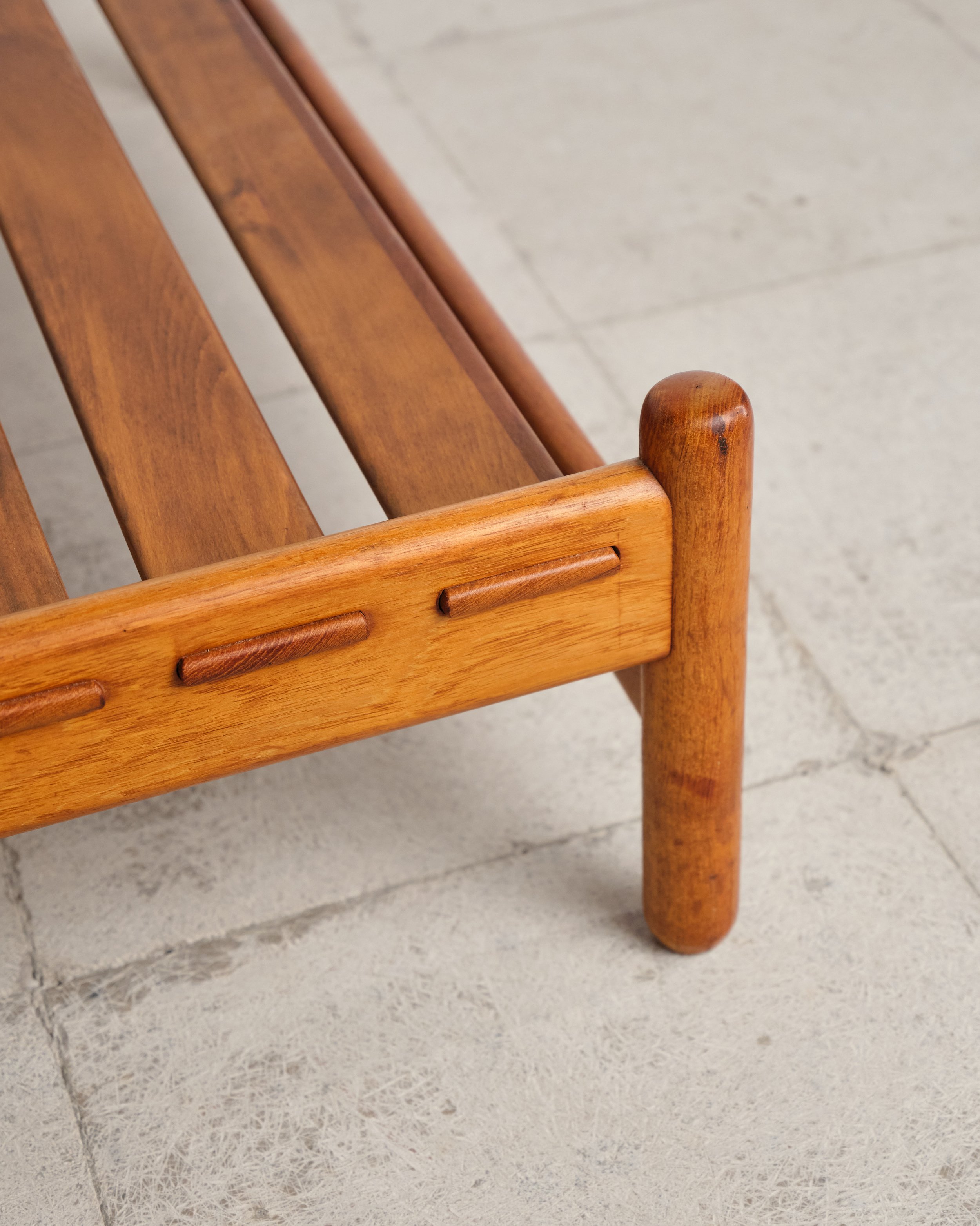daybed-teak-wood-bed-mid-century-modern-furniture-mucmodern-10.jpg