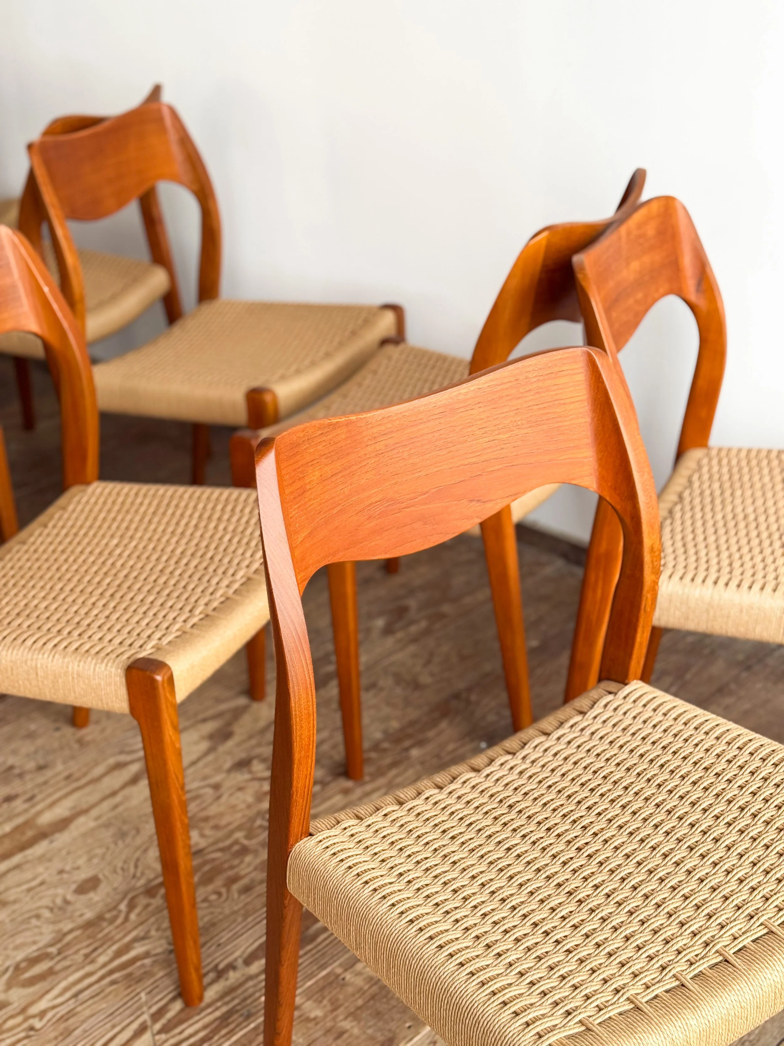 niels-moller-chairs-71-mid-century-modern-furniture-mucmodern-8.jpg