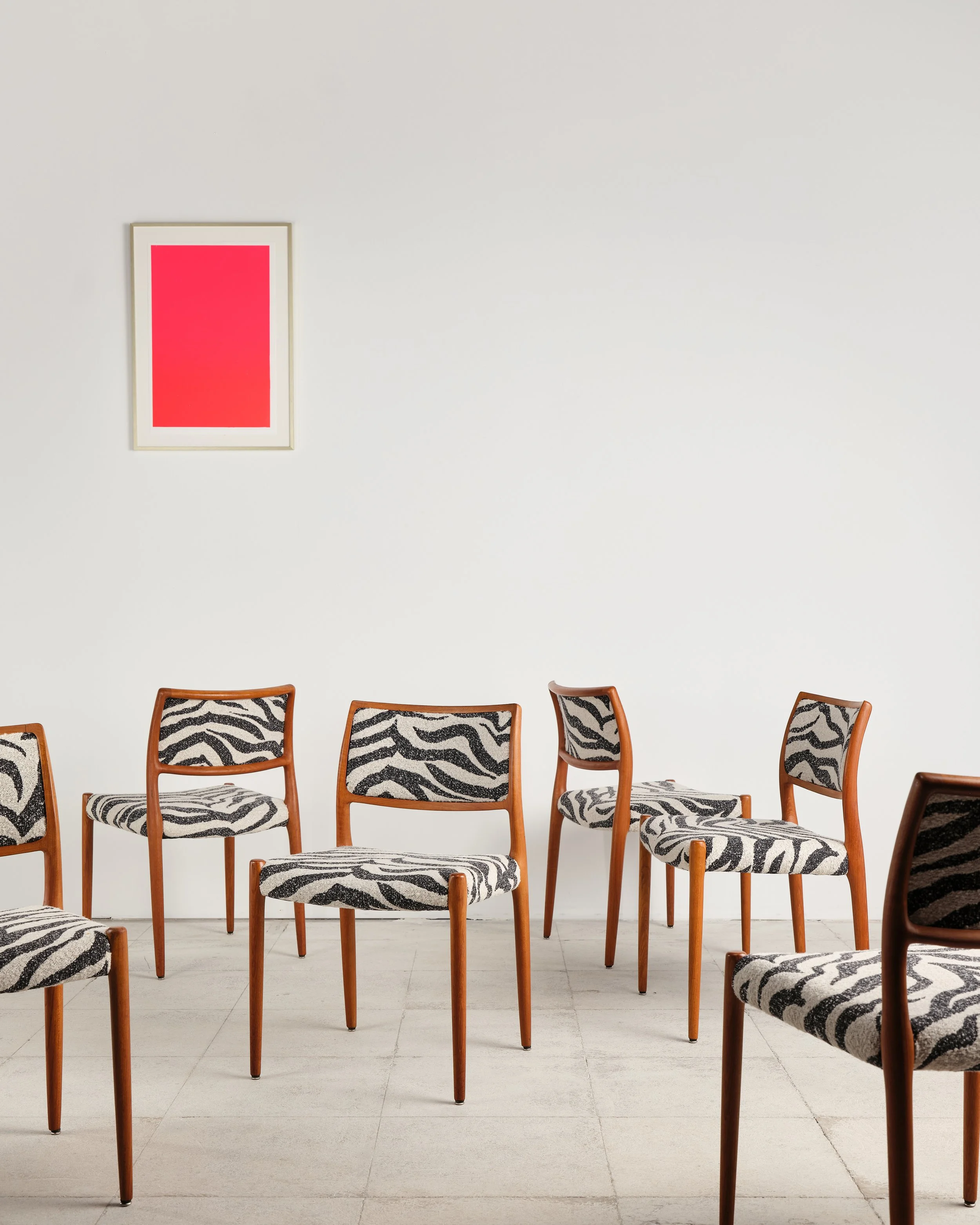 niels-moller-80-teak-chair-stuhl-set-mid-century-modern-furniture-mucmodern-4.jpg
