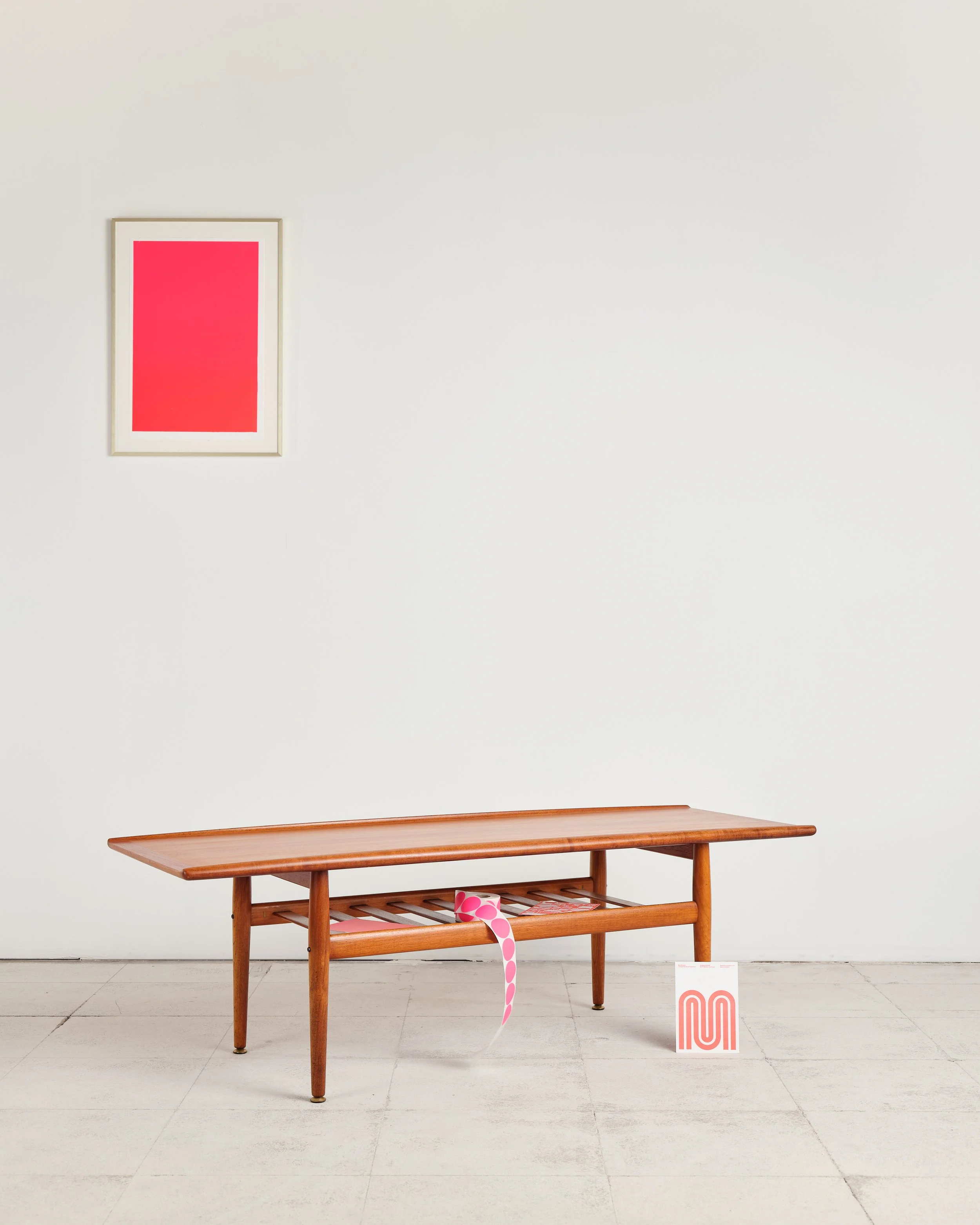 sofatisch-coffee-table-grete-jalk-mid-century-modern-furniture-mucmodern-6.jpg