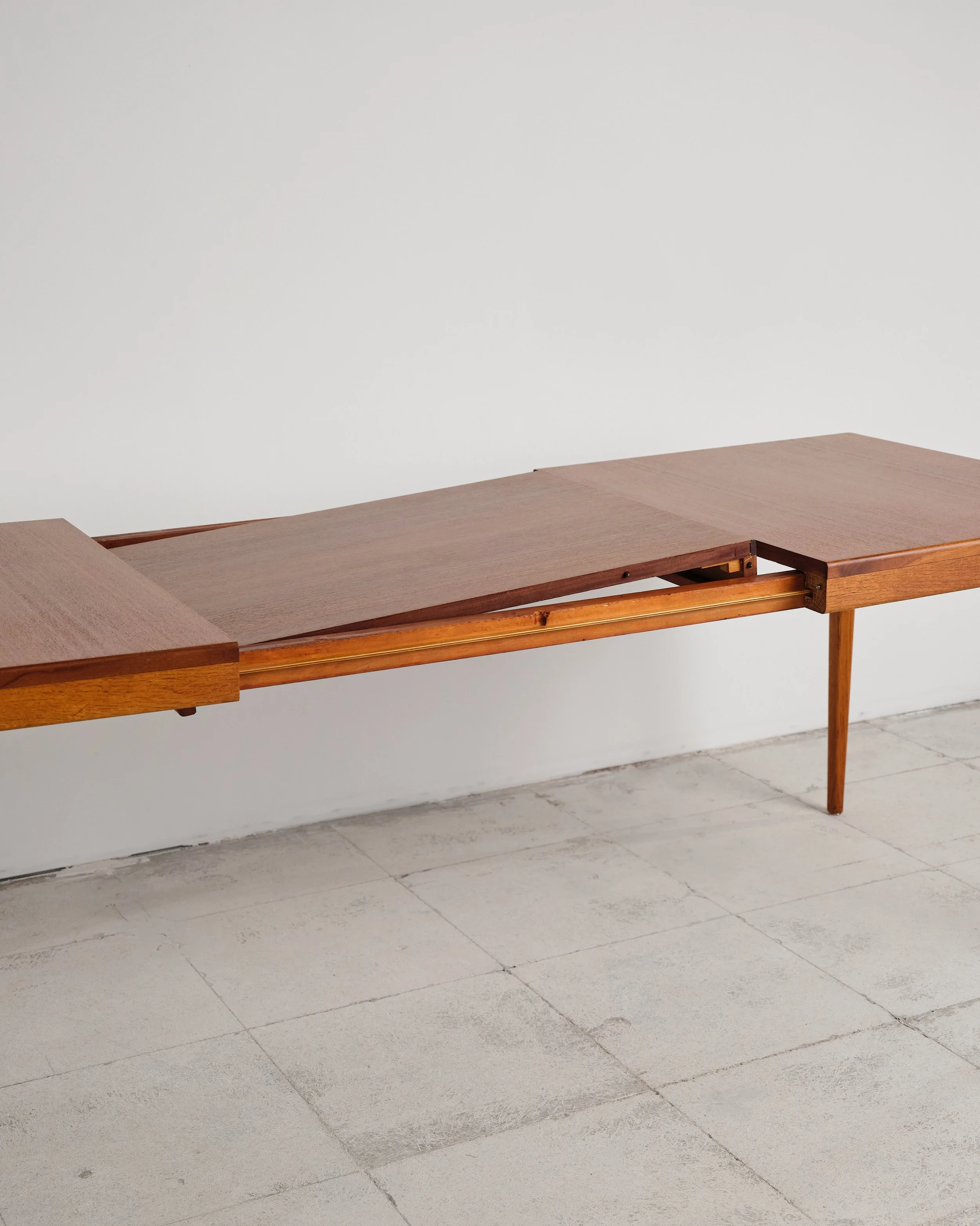 Tisch-table-hartmut-lohmeyer-wilkhahn-mid-century-modern-furniture-mucmodern-30.jpg