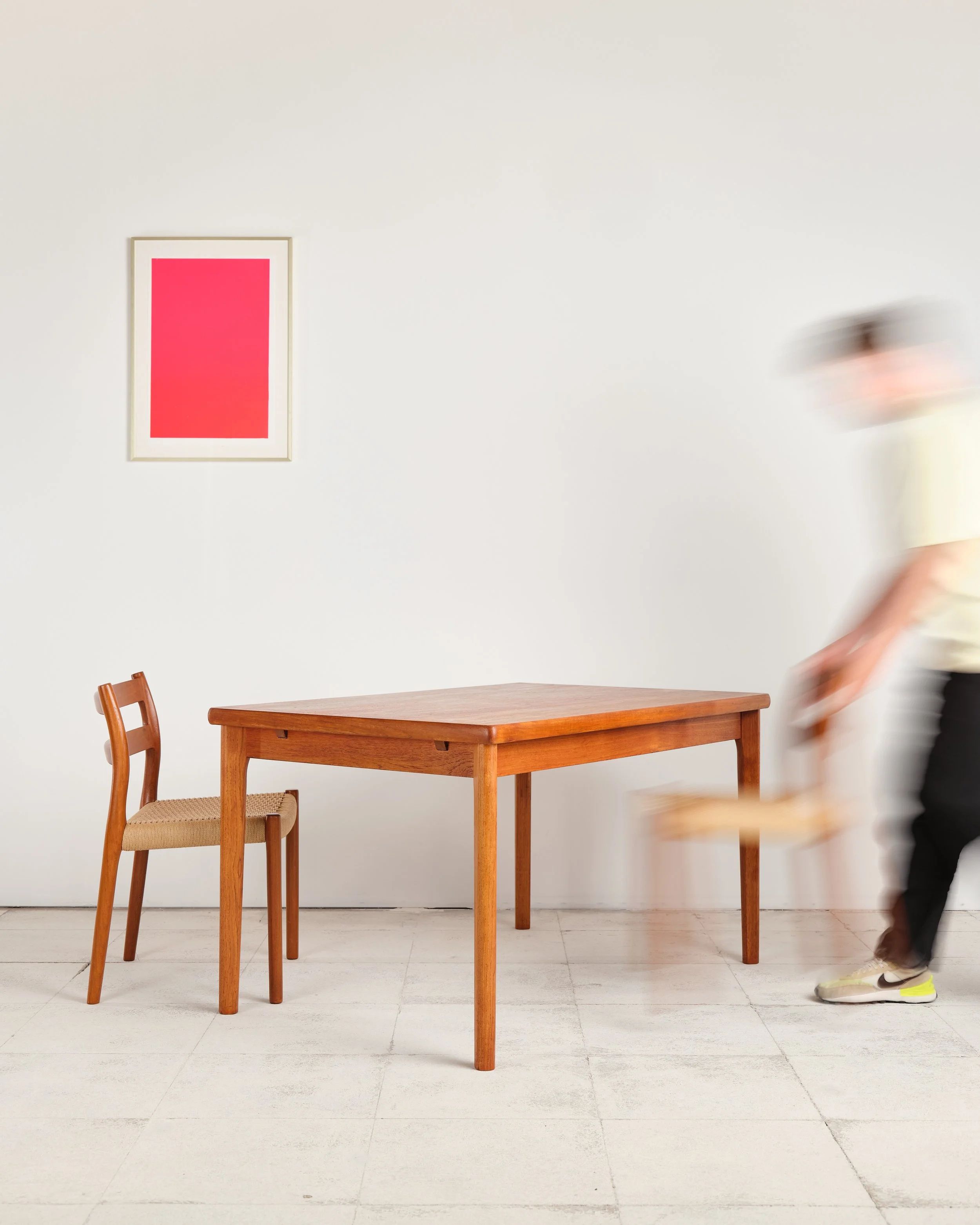 Tisch-table-henning-kjaernulf-mid-century-modern-furniture-mucmodern-6.jpg