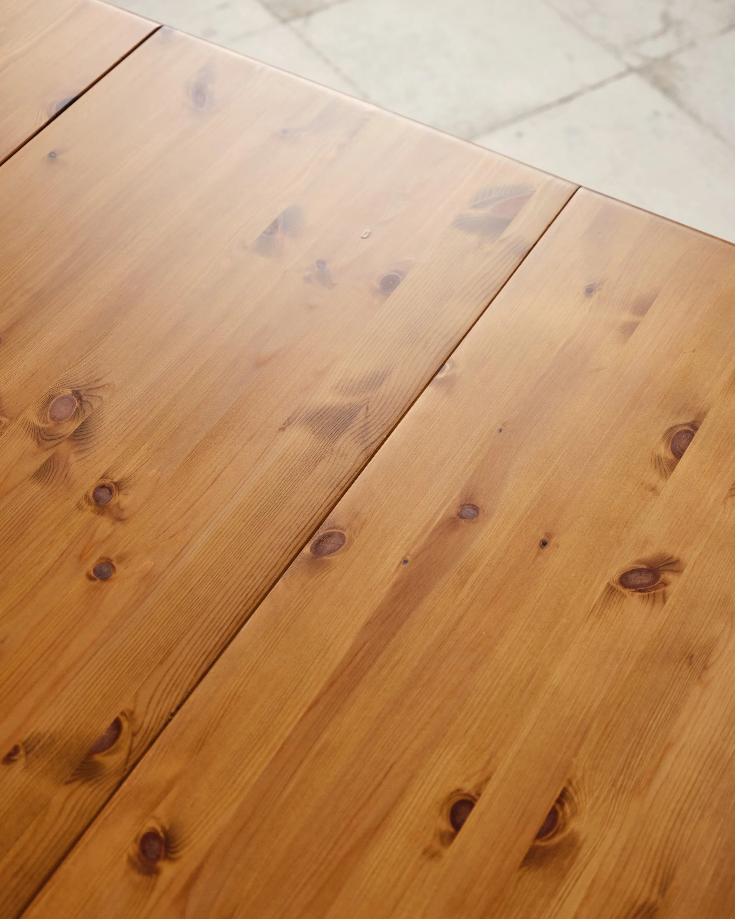 rainer-daumiller-brutalist-dining-table-pine-esstisch-mid-century-modern-furniture-mucmodern-35.jpg