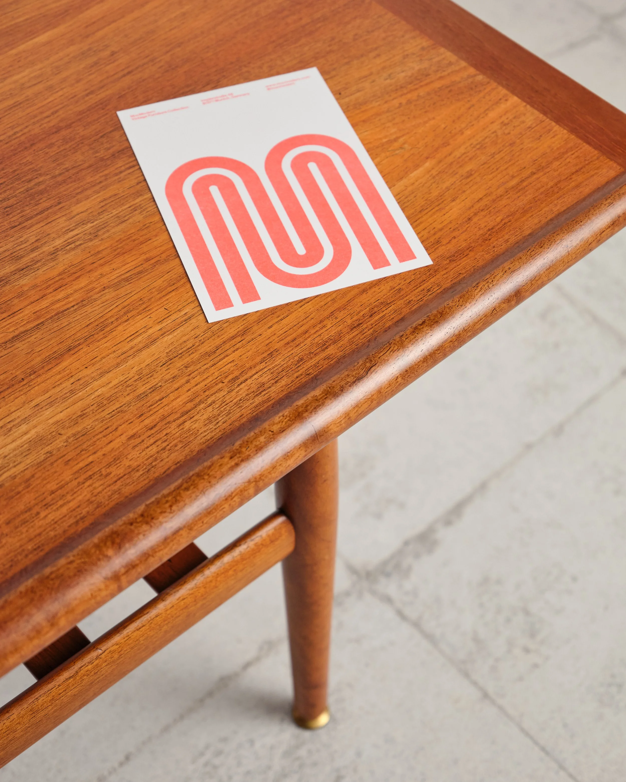 sofatisch-coffee-table-grete-jalk-mid-century-modern-furniture-mucmodern-17.jpg