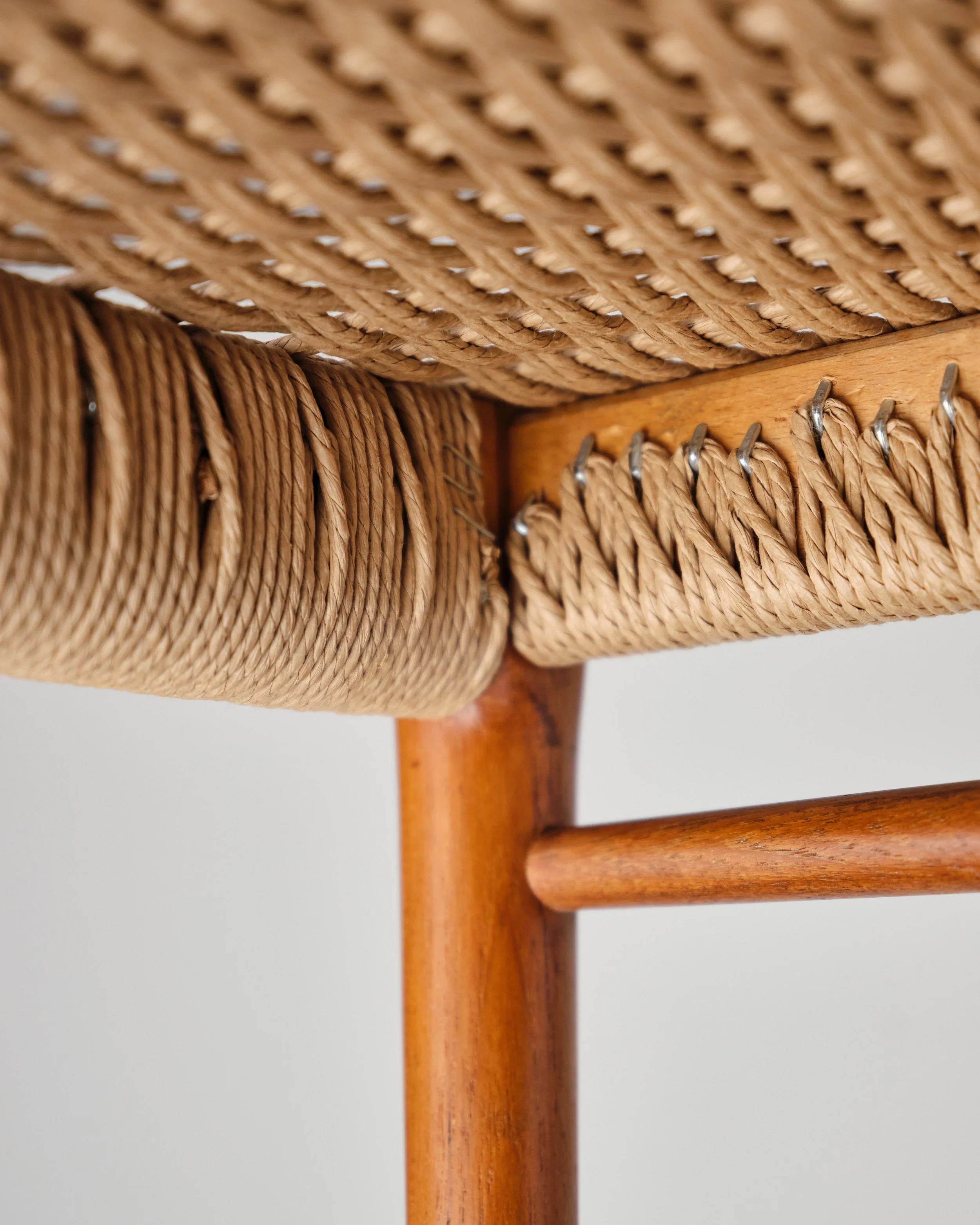 niels-moller-75-teak-chair-stuhl-set-mid-century-modern-furniture-mucmodern-24.jpg