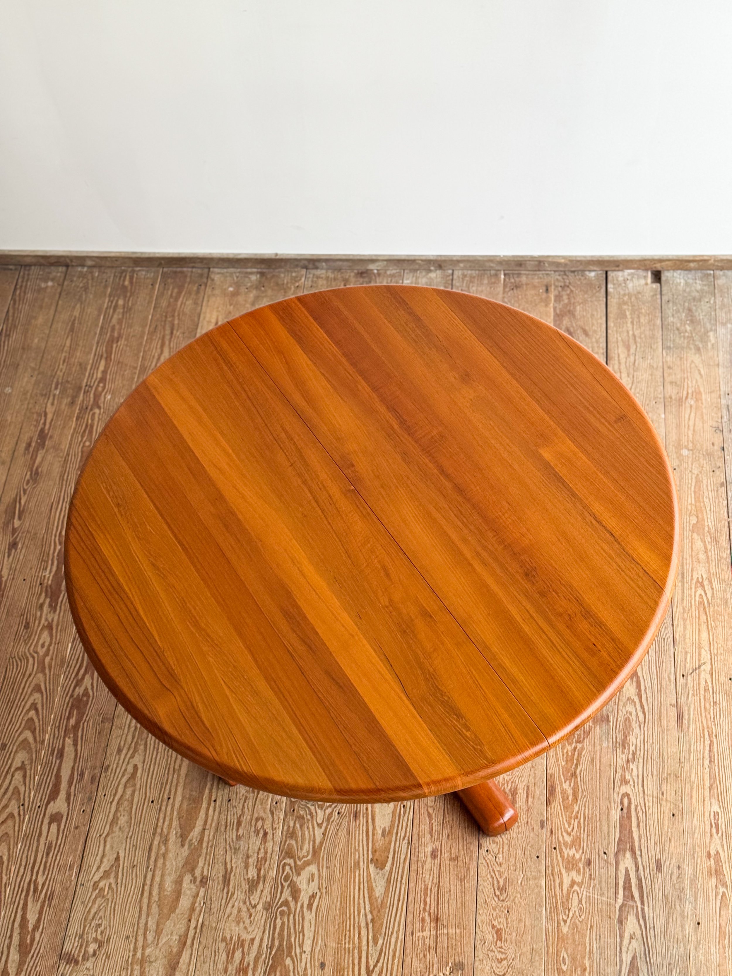 dyrlund-esstisch-rund-ausziehbar-teak-mid-century-modern-furniture-mucmodern-20.jpg