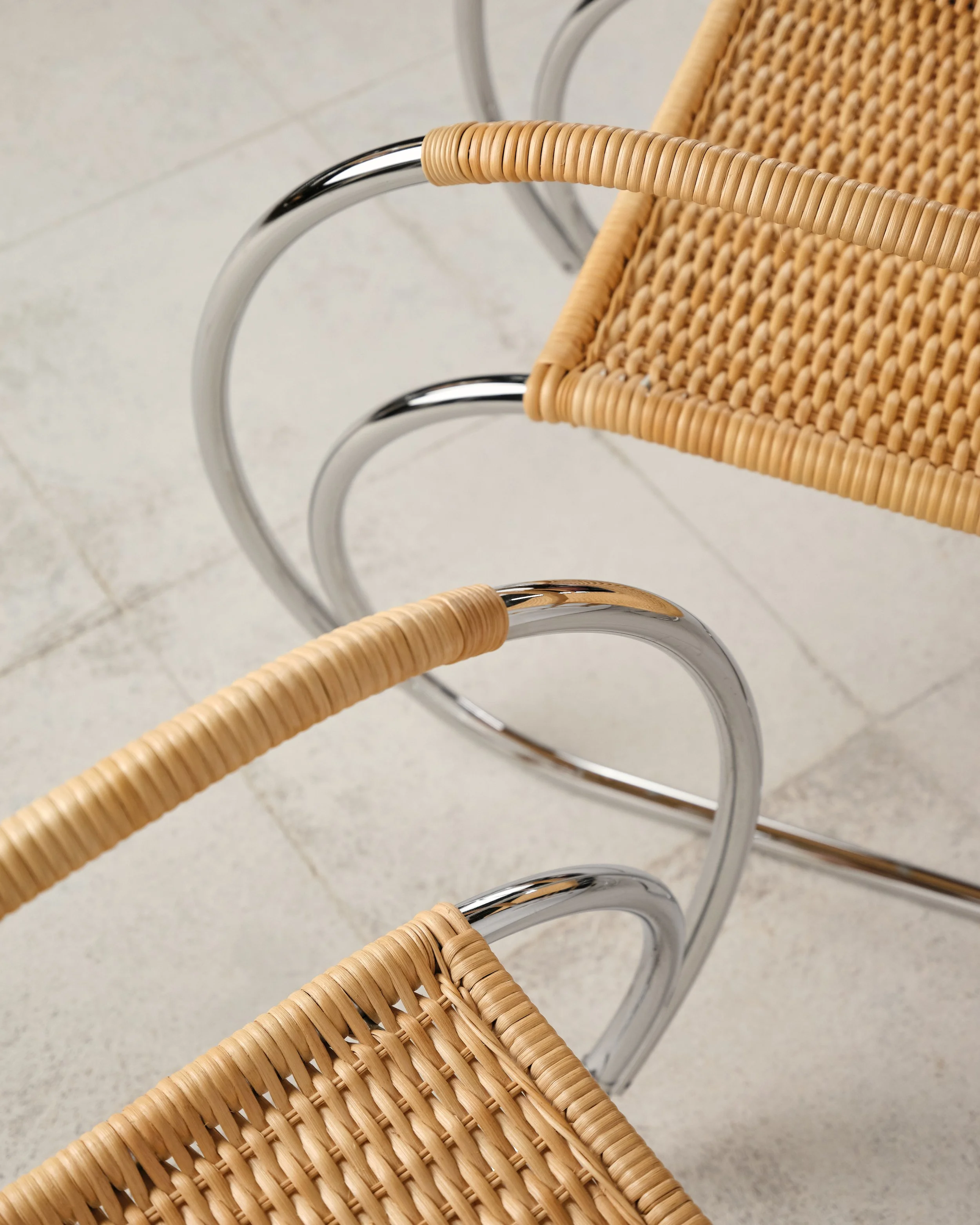 mies-van-der-rohe-MR20-S533RF-thonet-mid-century-modern-furniture-mucmodern-21.jpg