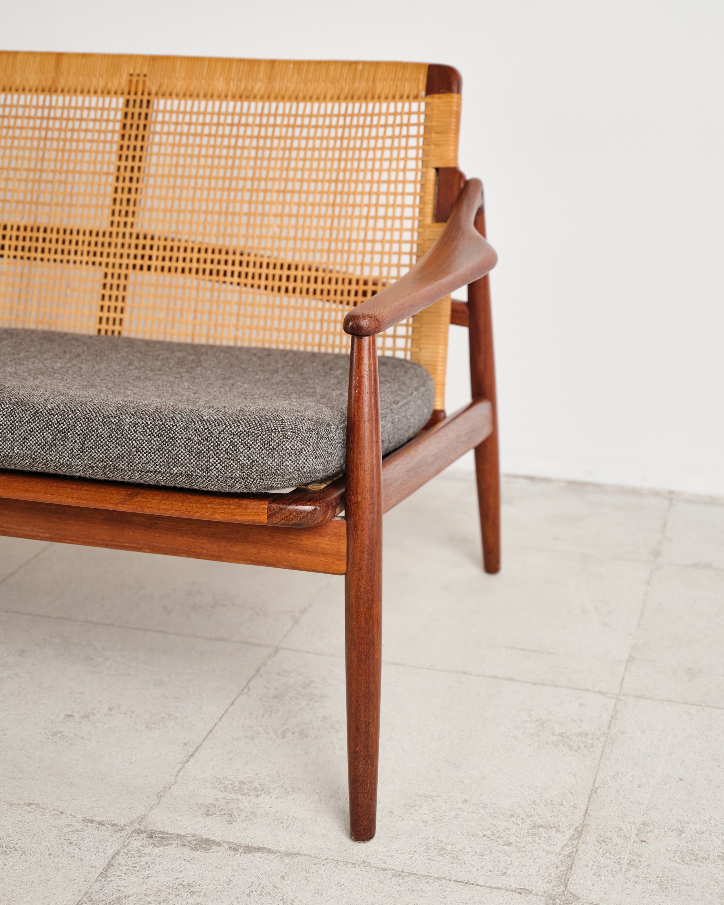 sofa-bench-hartmut-lohmeyer-teak-mid-century-modern-furniture-mucmodern-28.jpg