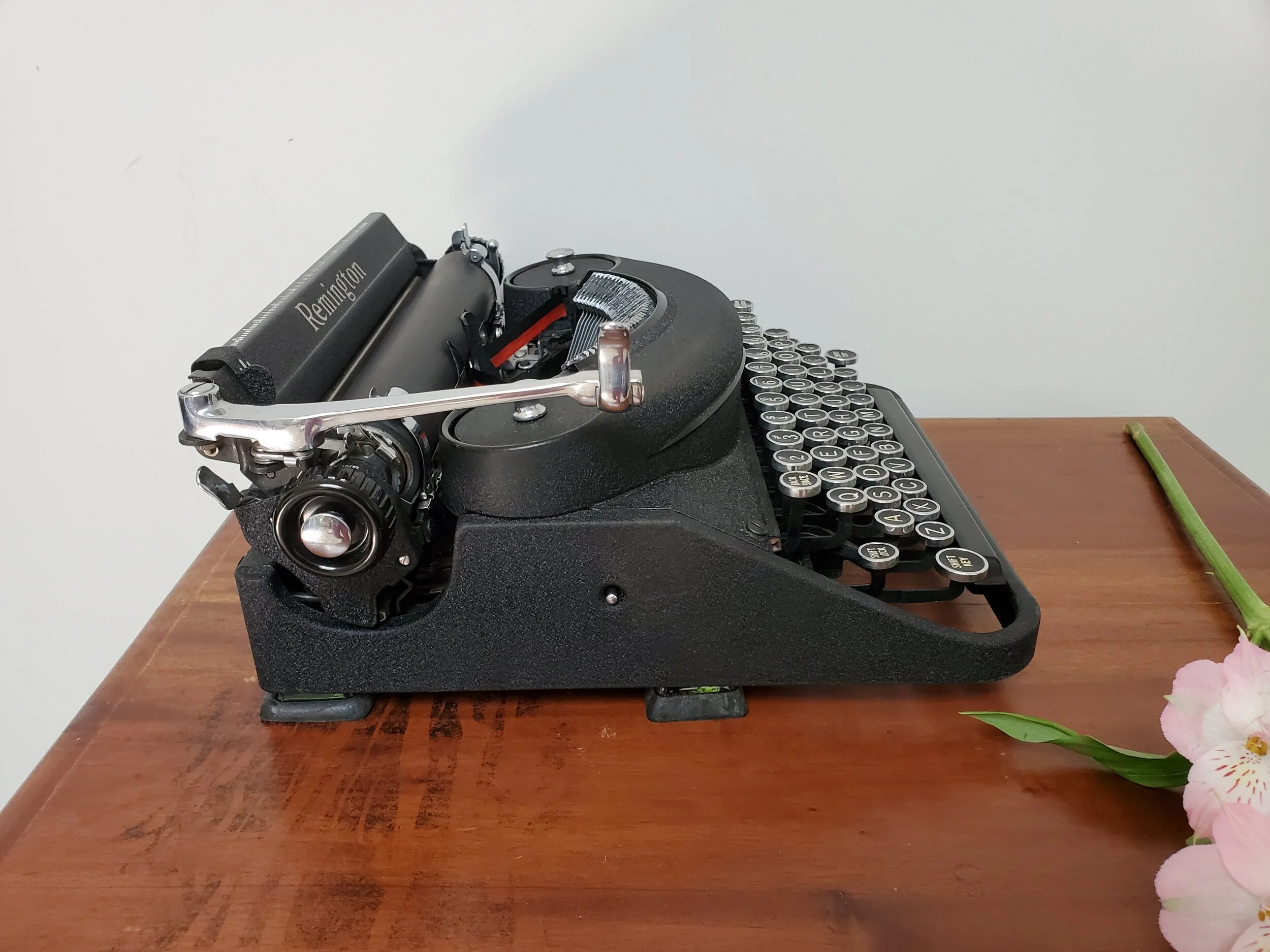 1938 Remington Noiseless Deluxe Typewriter | Hemingway's Choice