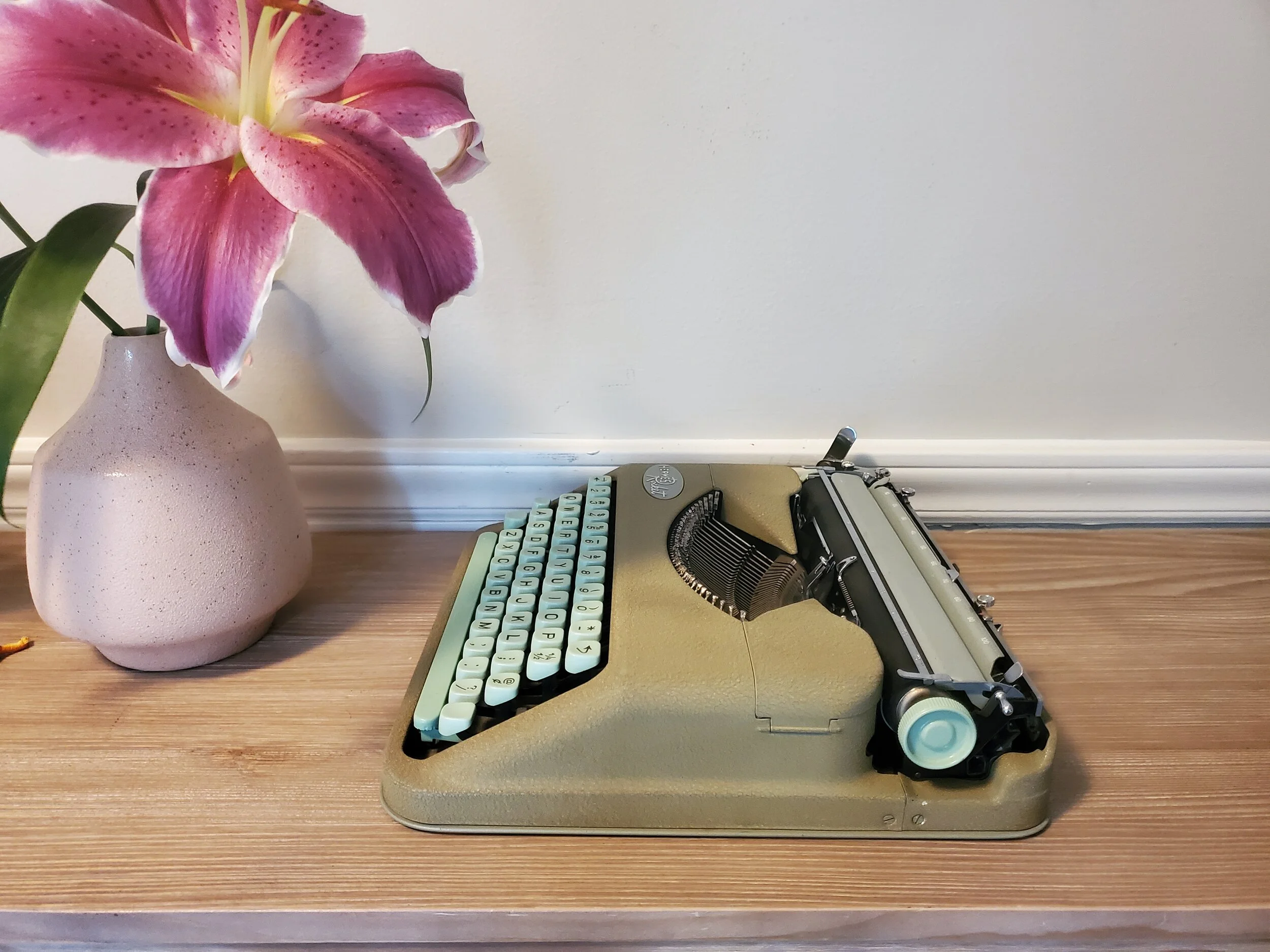 【レトロ/アンティーク/稀少】HERMES BABY タイプライター 西ドイツ製 RARE - Hermes Baby Typewriter - Ukraine Keys - Original Working