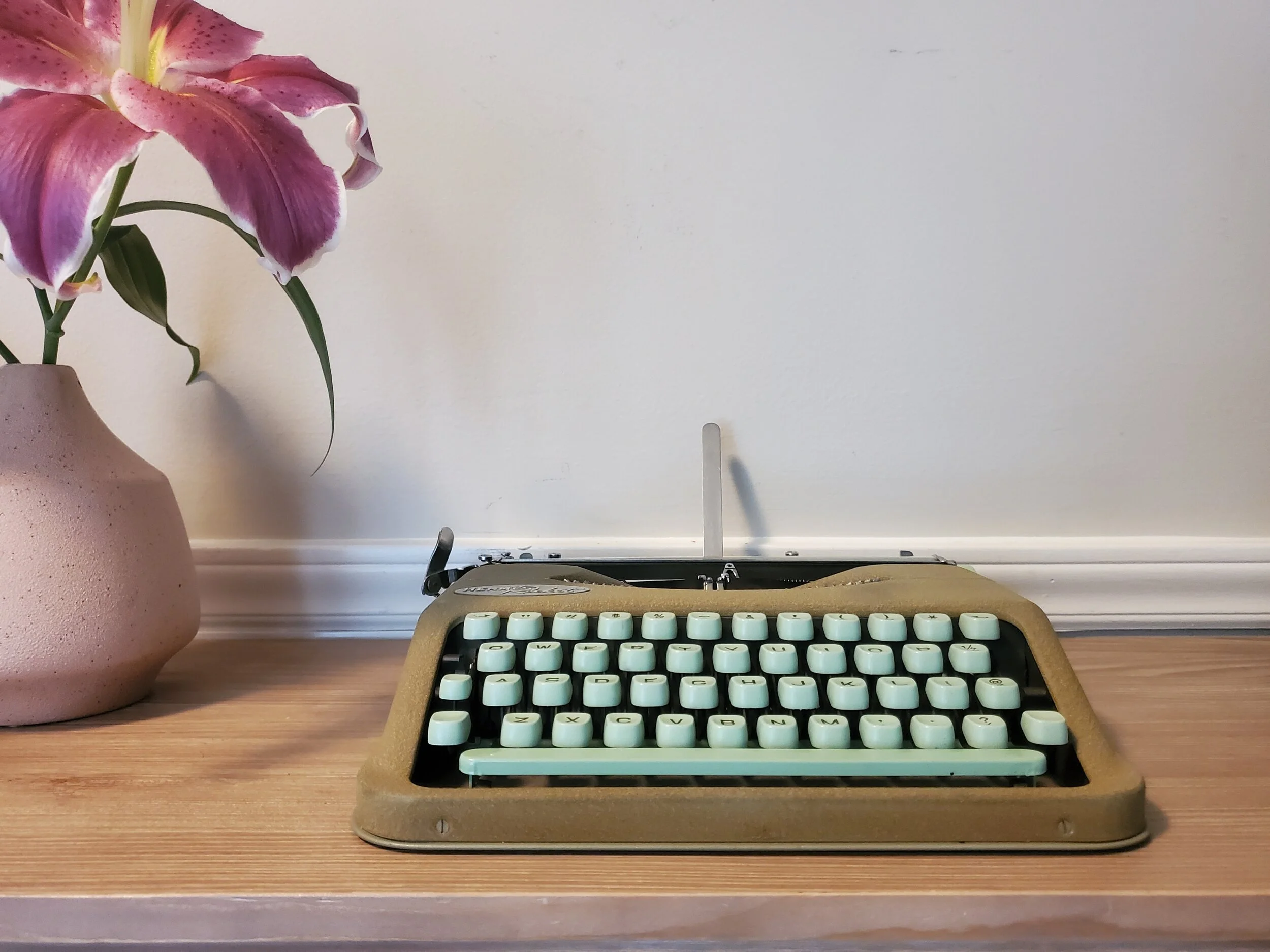 Circa 1956 Hermes Baby /Rocket Typewriter with case — Classic