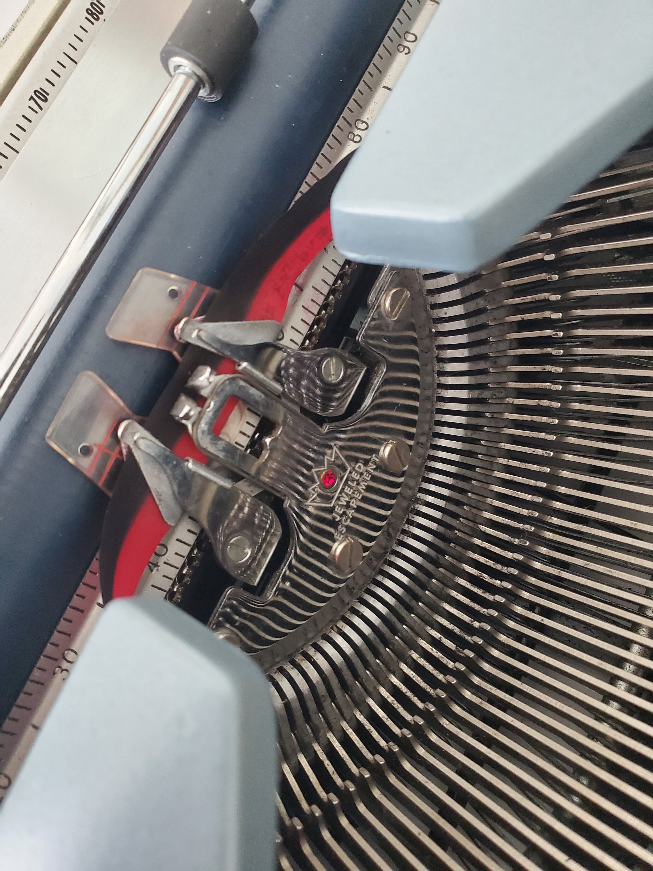 Vintage 1967 Smith Corona Classic 12 Typewriter for Sale Vintage 1967 Smith Corona Classic 12 Typewriter for Sale