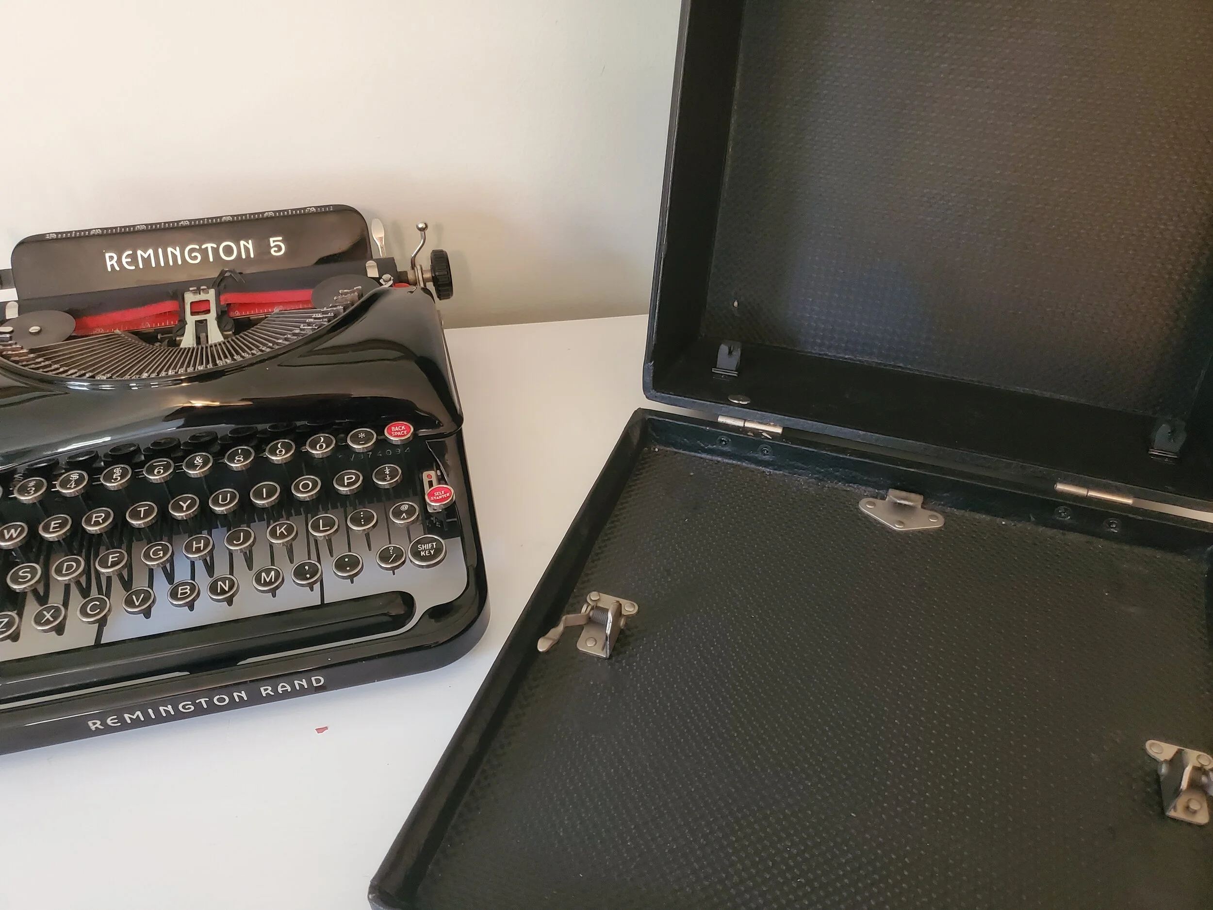 1940s Remington Model 5 Streamliner Typewriter | Gloss Black