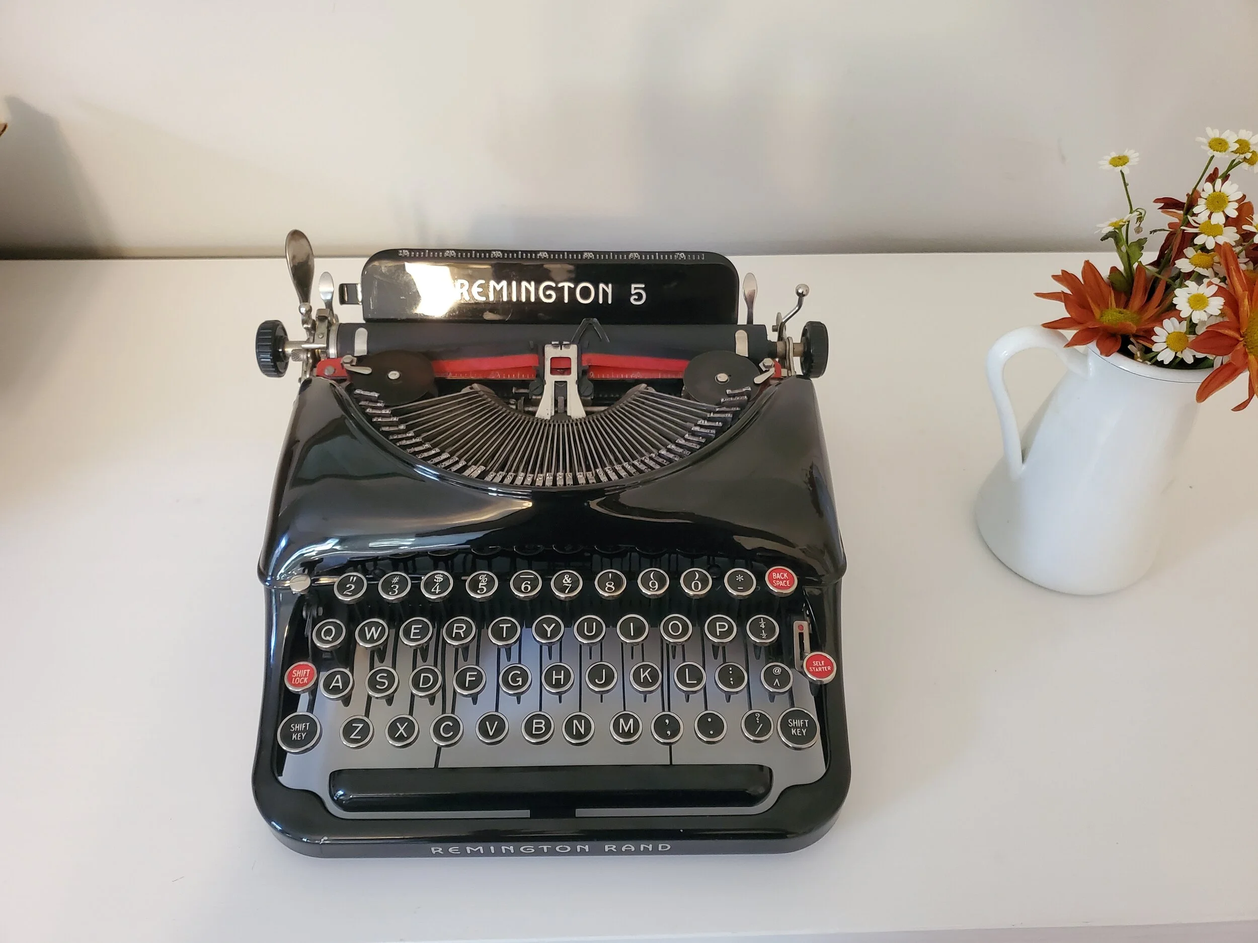 1940s Remington Model 5 Streamliner Typewriter | Gloss Black