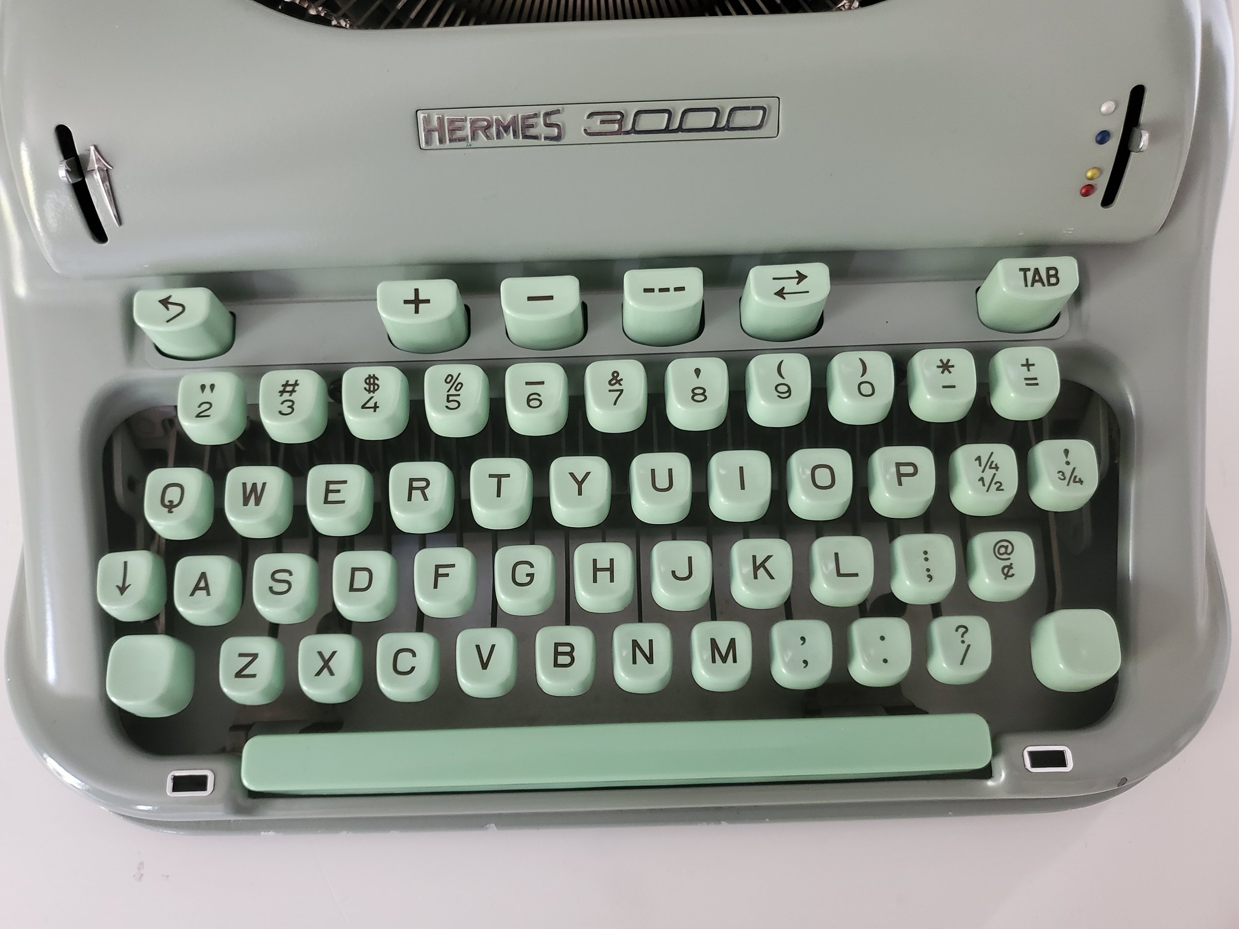 Hermes 3000 Vintage Typewriter: Serviced & Ready to Write