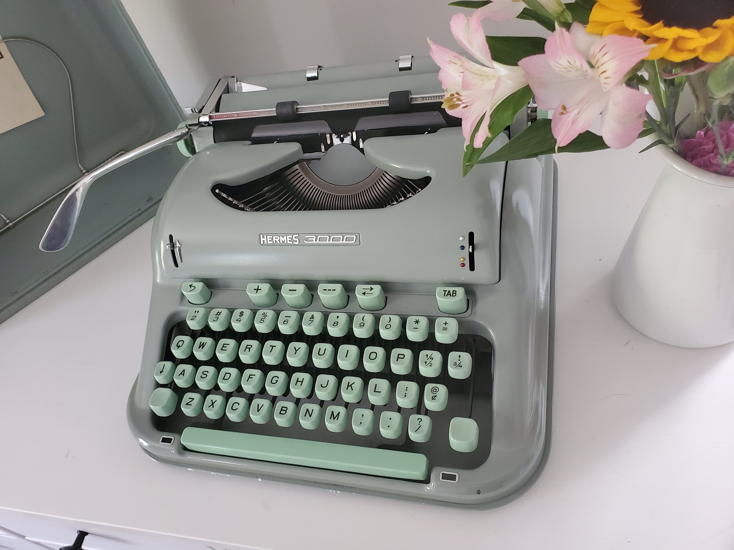 タイプライター　HERMES3000 HERMES 3000 中古タイプライター｜タイプライター専門店の尾河商会