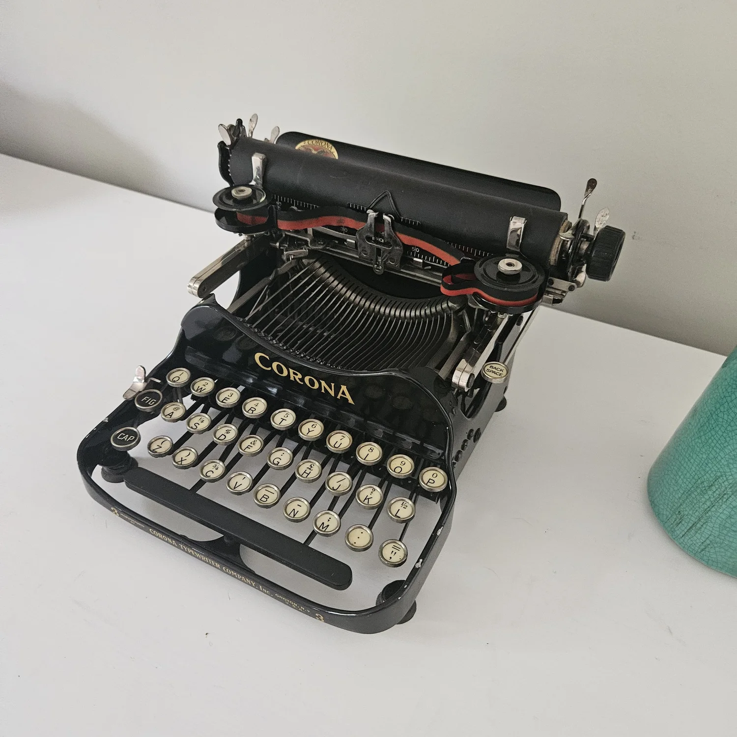 Stunning circa 1914 Corona 3 Typewriter with case — Classic