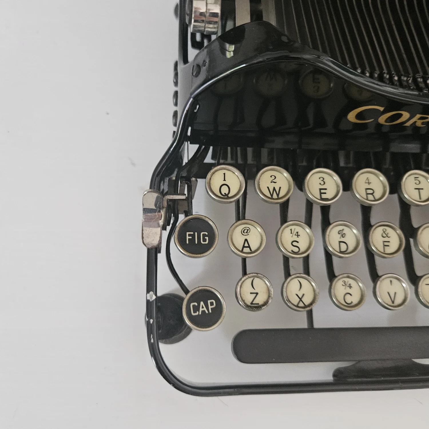 Stunning circa 1914 Corona 3 Typewriter with case — Classic
