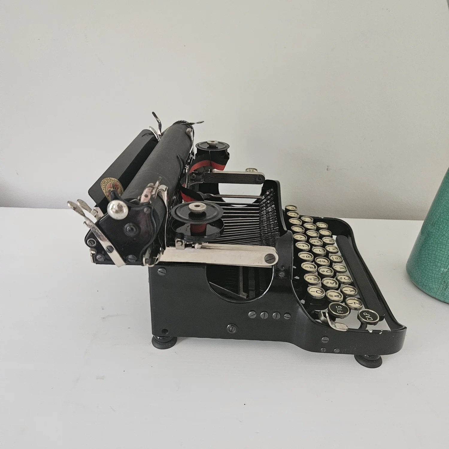 Stunning circa 1914 Corona 3 Typewriter with case — Classic
