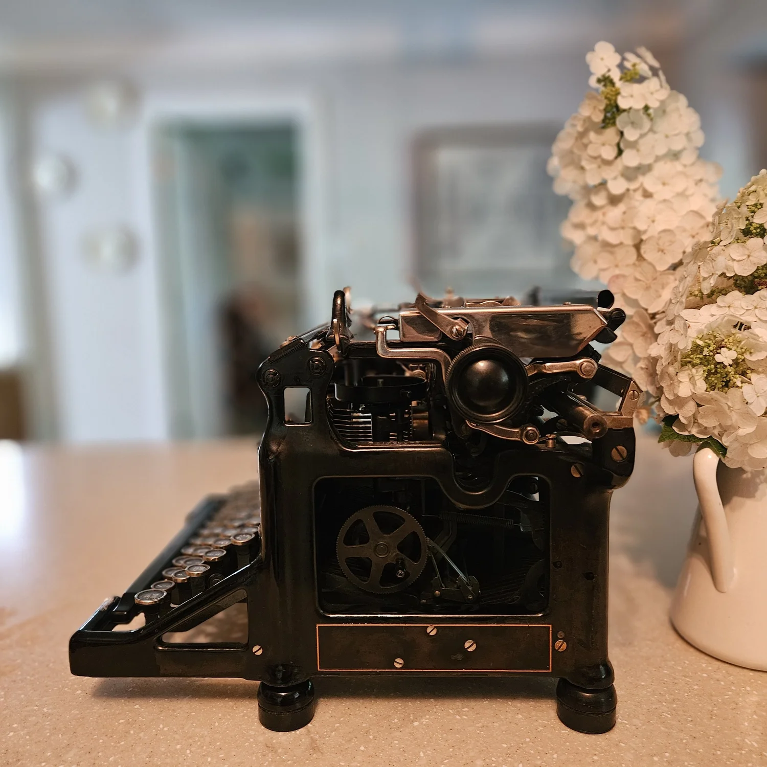 Circa 1915 Underwood Number 5 Desktop Typewriter — Classic