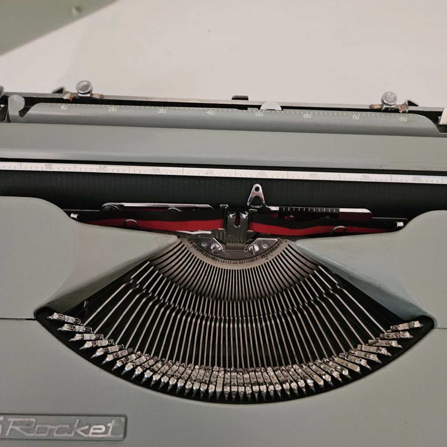 Hermes Baby / Rocket 1960's Vintage Manual Typewriter with Case