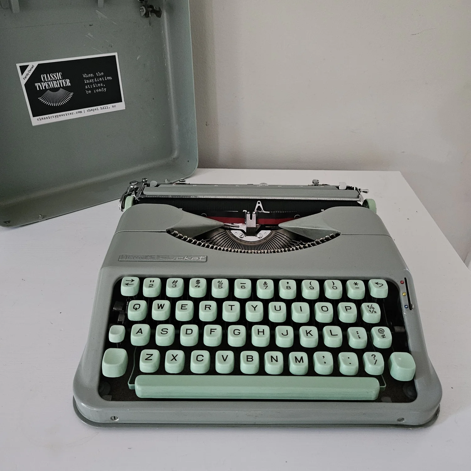 Hermes Baby / Rocket 1960's Vintage Manual Typewriter with Case