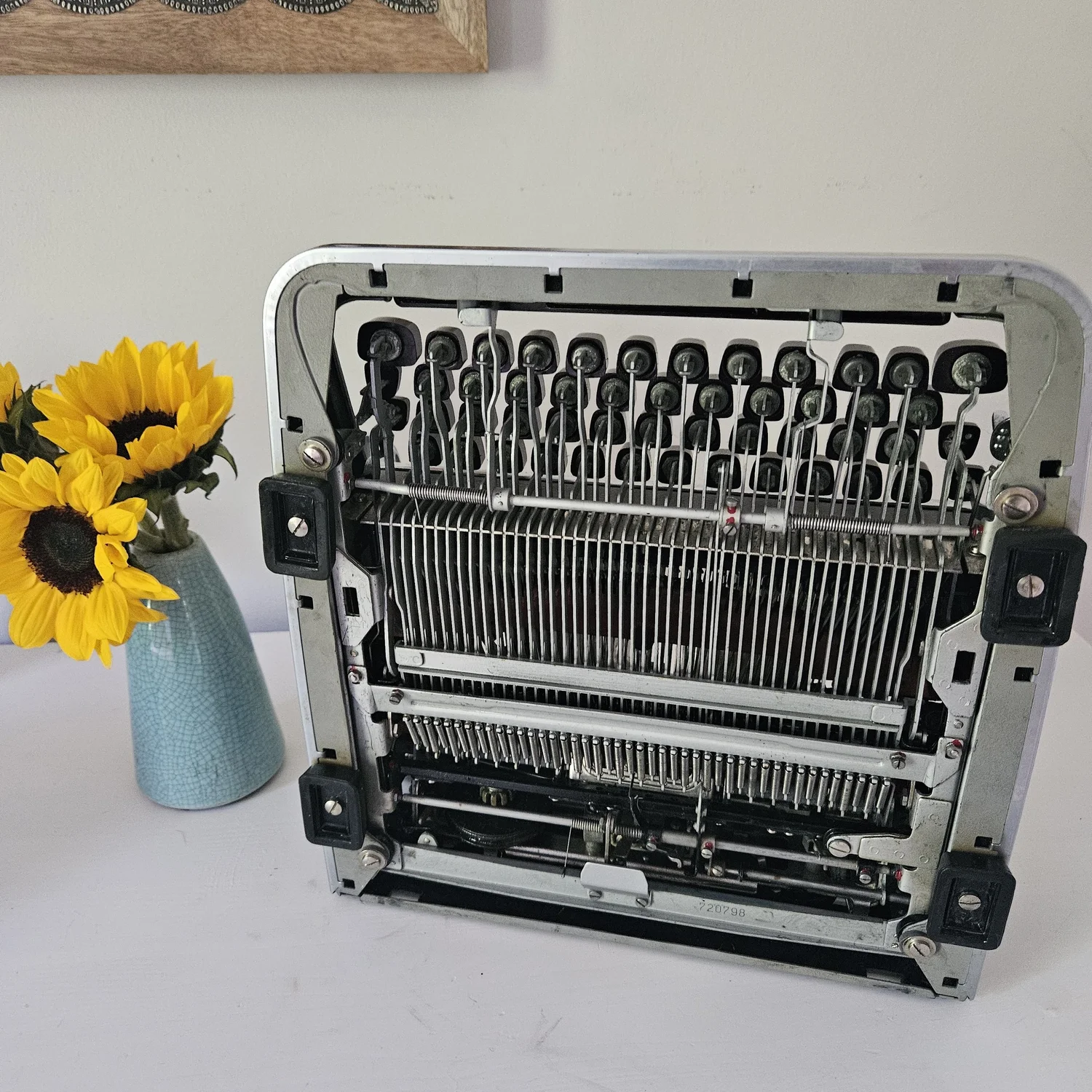 Olympia SM3 or SM4: Vintage Manual Typewriter with Case — Classic